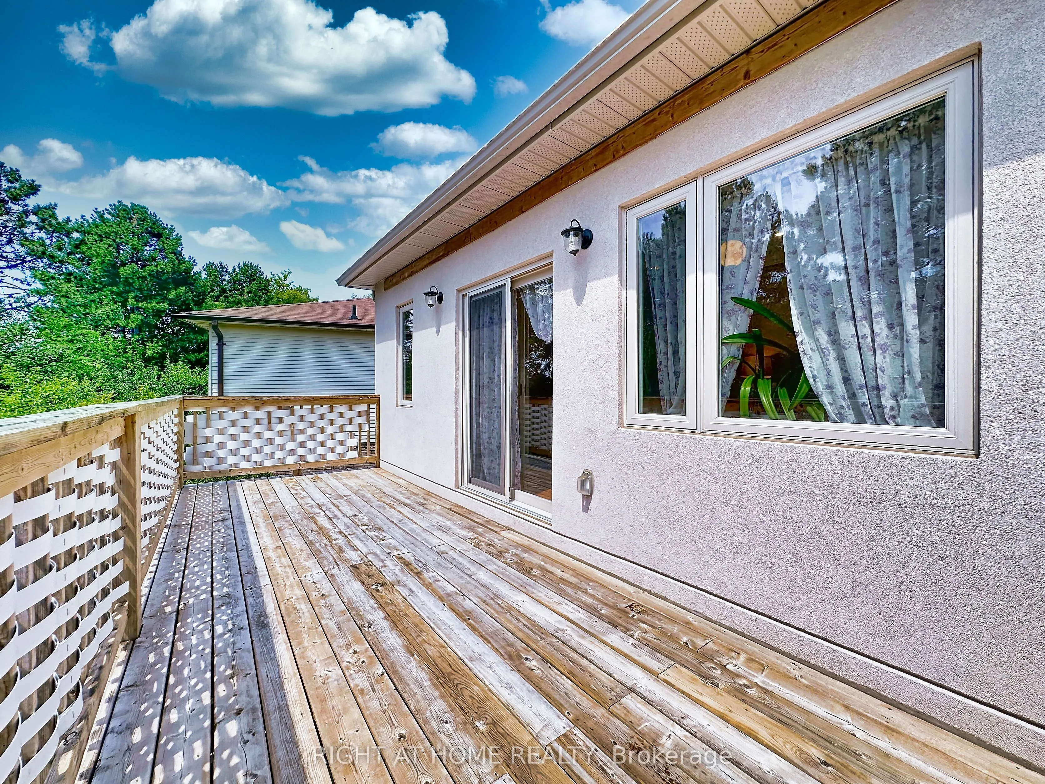 100 Greenbelt Crescent