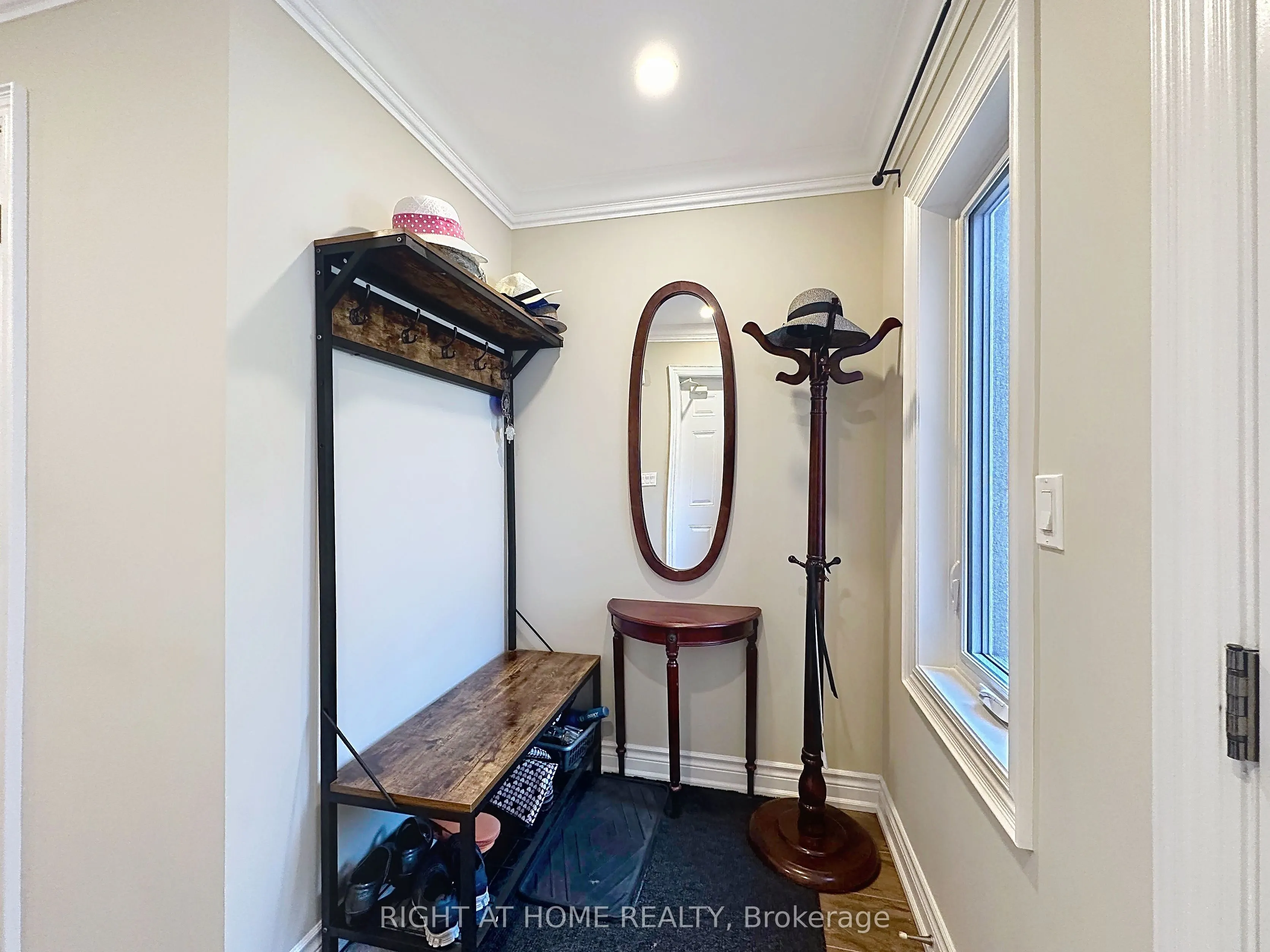 100 Greenbelt Crescent