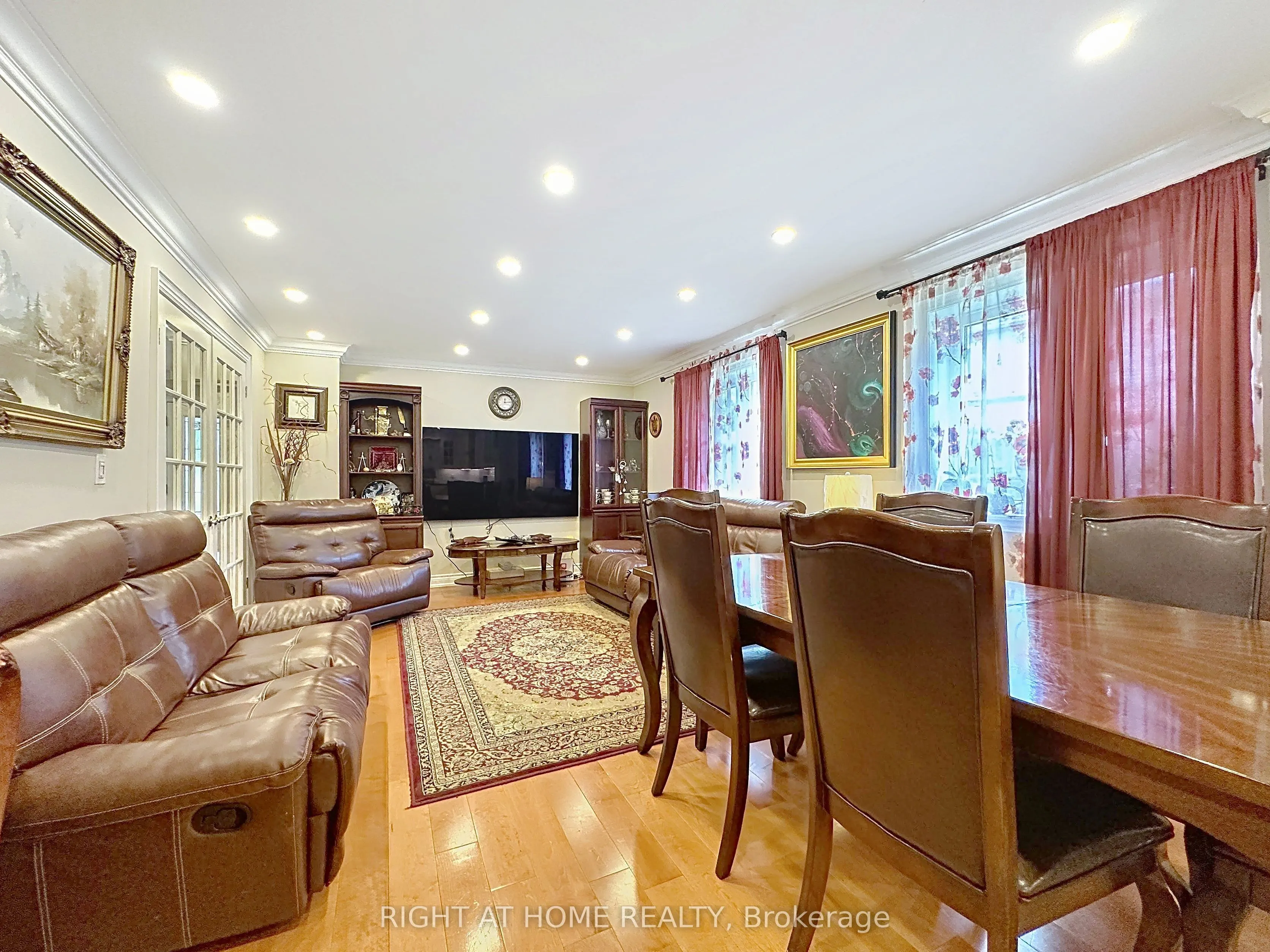 100 Greenbelt Crescent