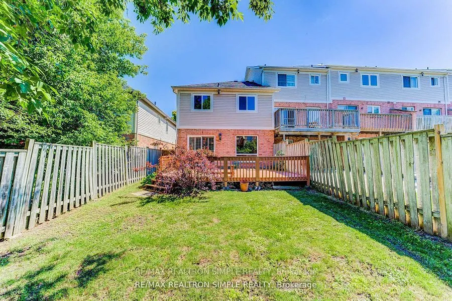 71 Schouten Crescent