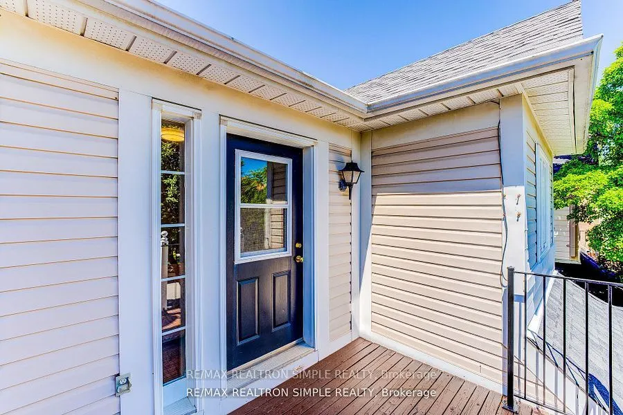 71 Schouten Crescent