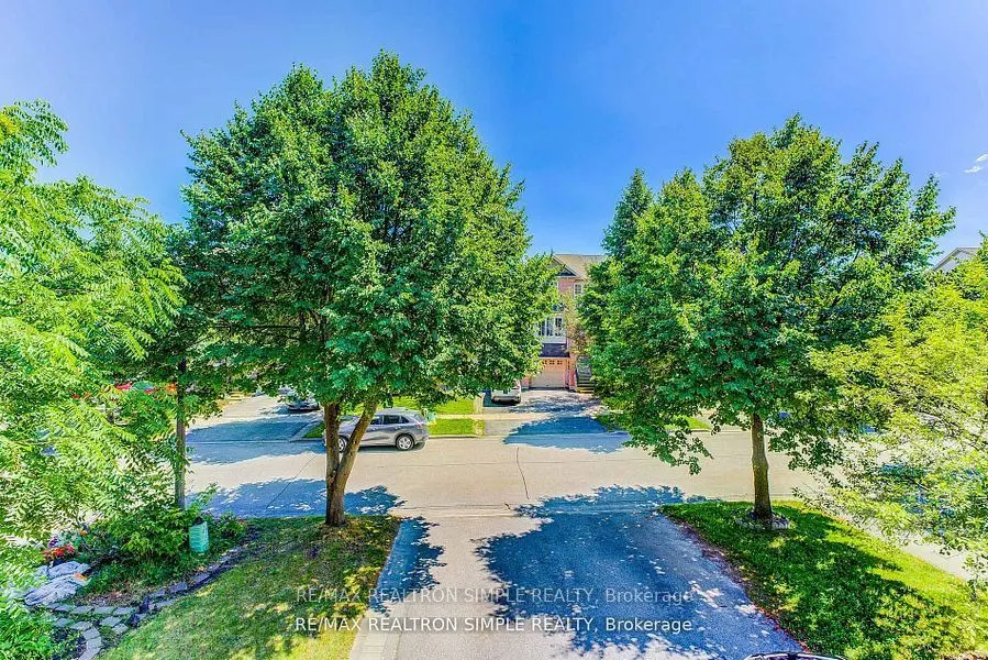 71 Schouten Crescent