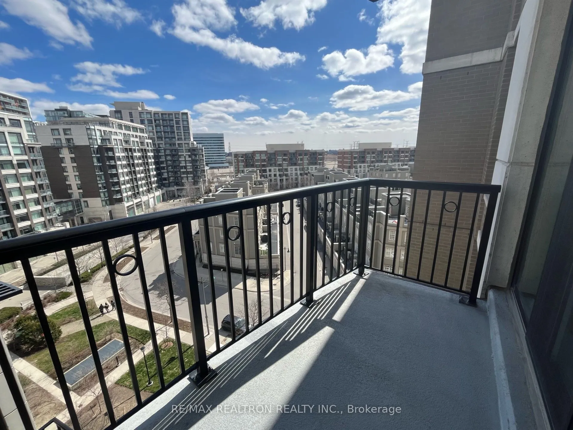 111 Upper Duke Crescent, #801