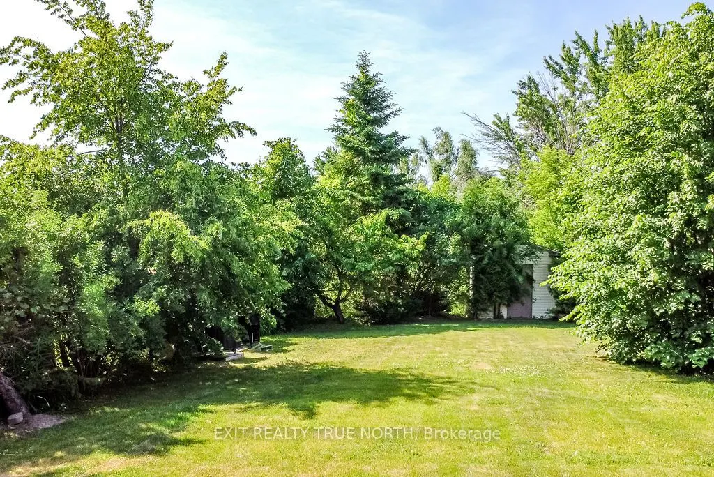 1908 Emerald Court