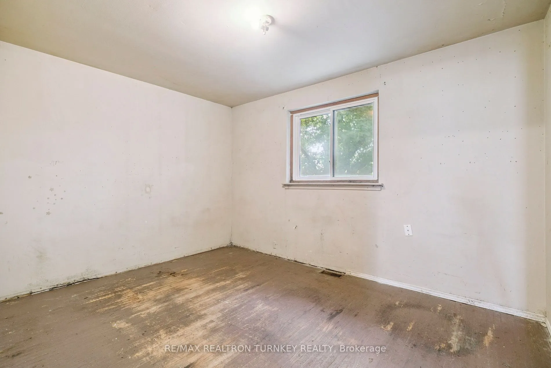 176 Cherrywood Drive