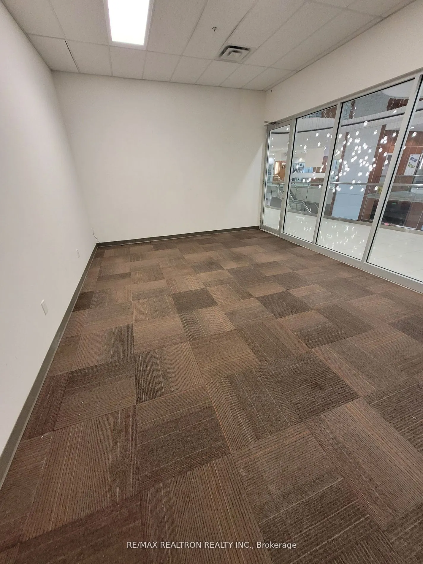 7163 Yonge Street, #242