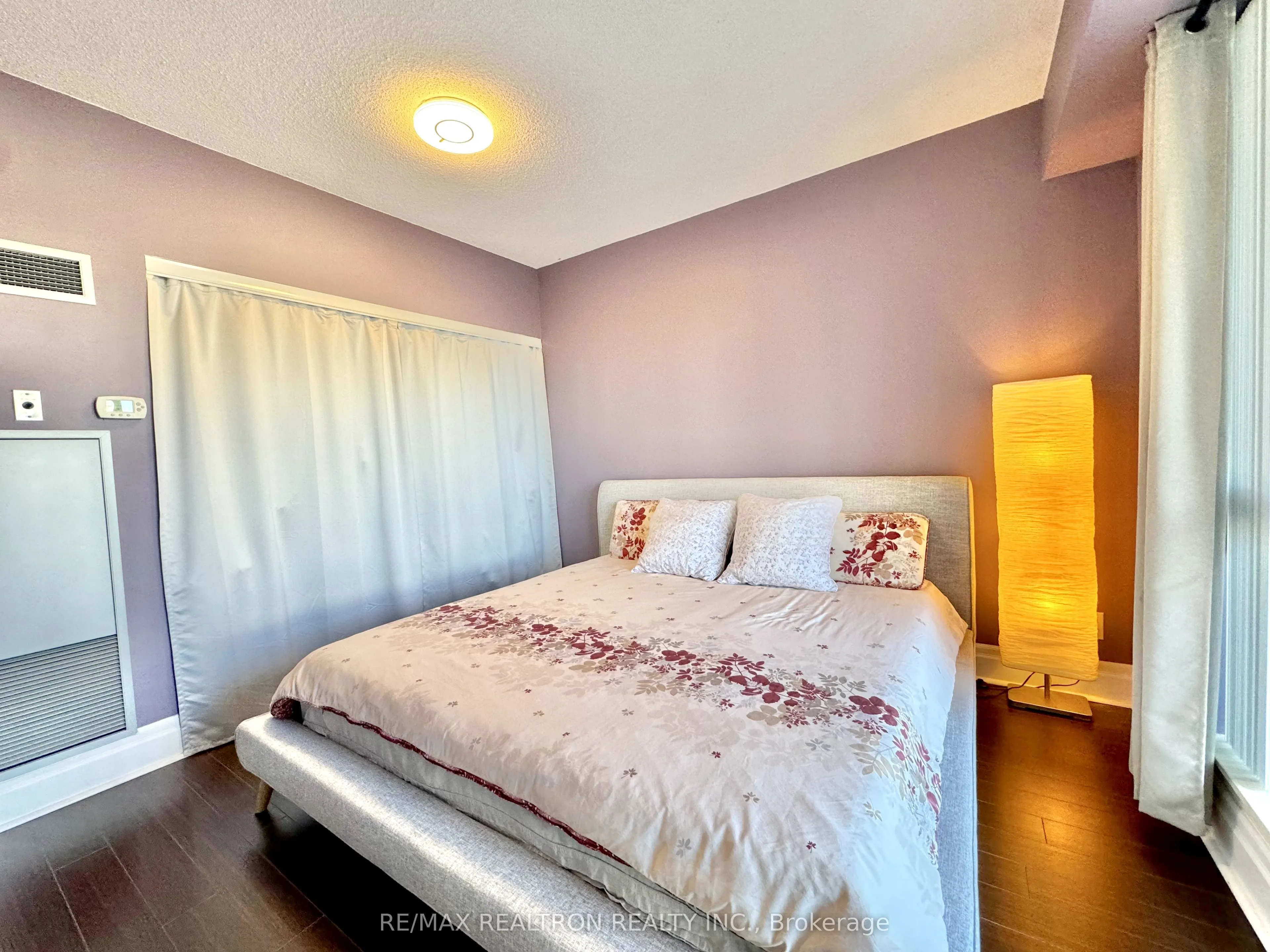 57 Upper Duke Crescent, #505