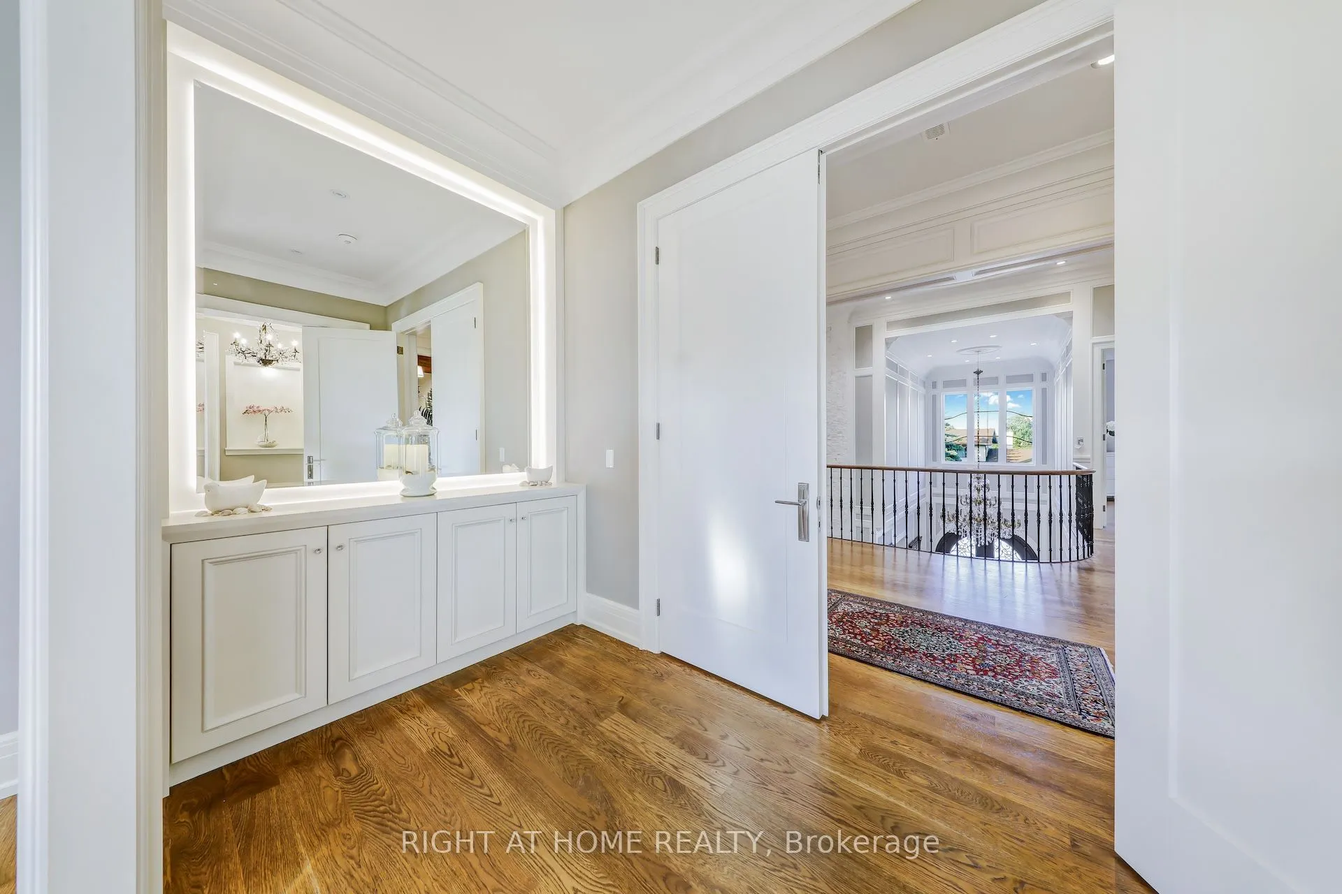10 Yongeview Avenue