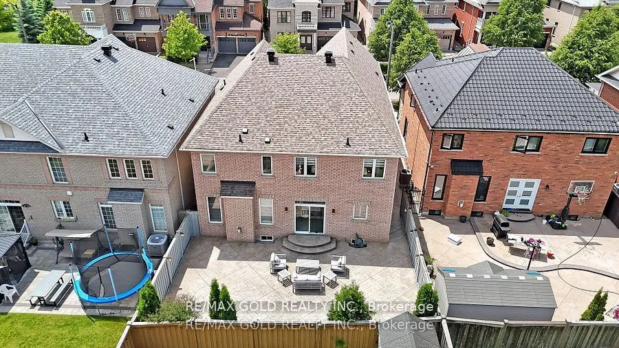 79 Boswell Road