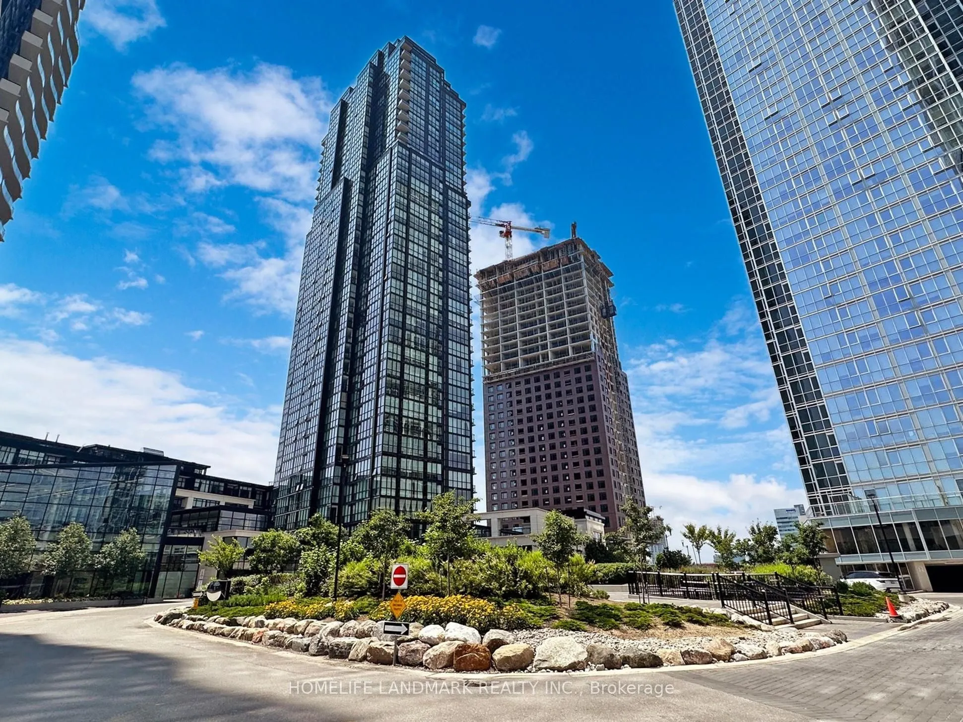 2910 Highway 7 Road, #1802