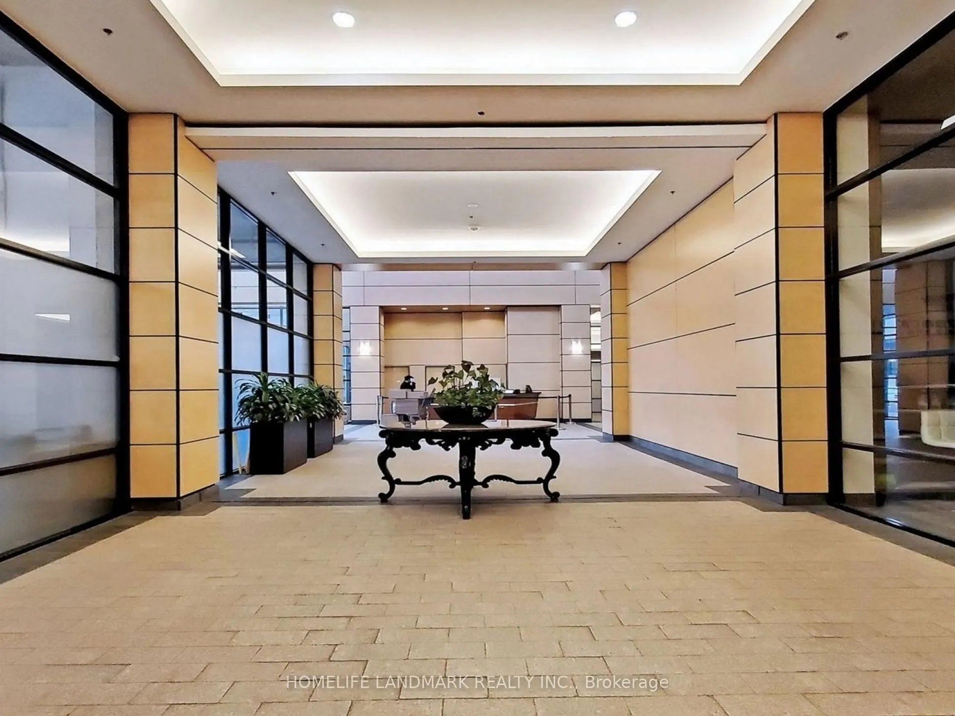 2910 Highway 7 Road, #1802