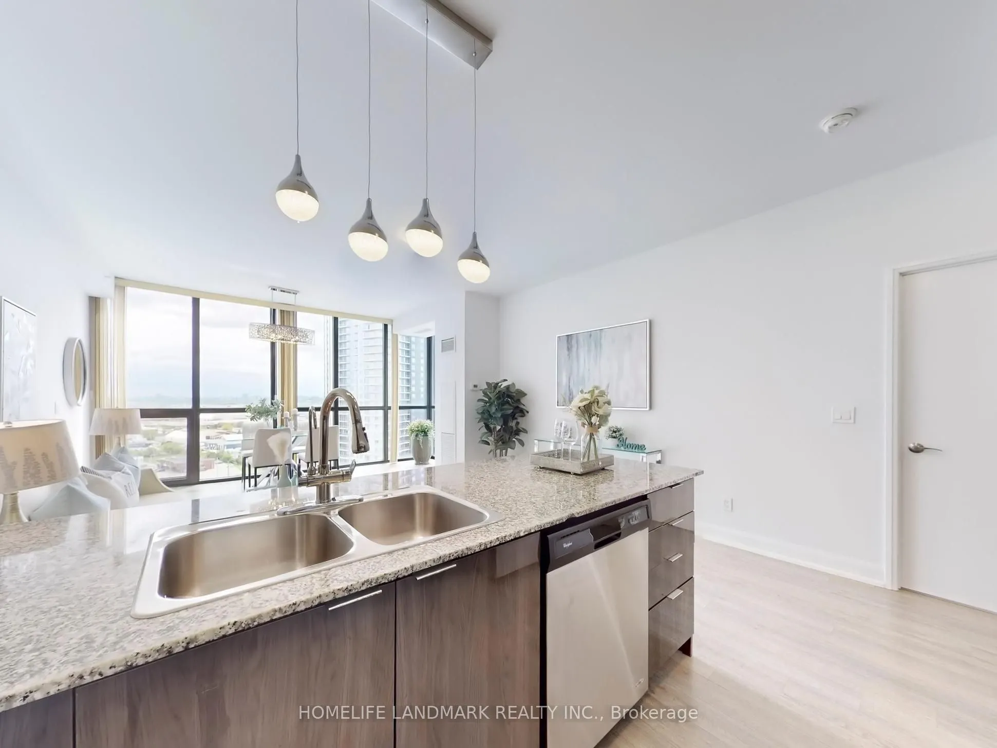 2910 Highway 7 Road, #1802