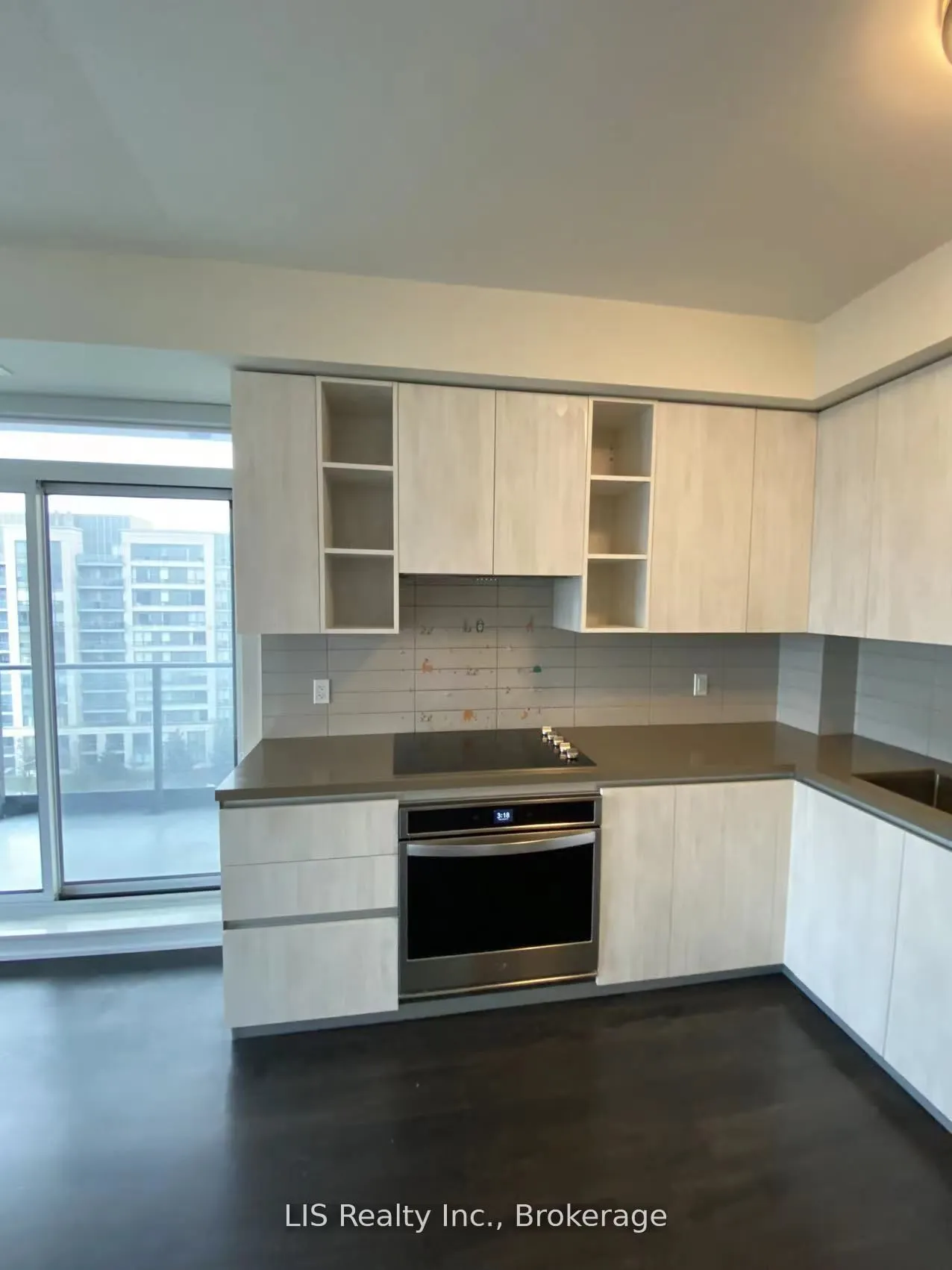 398 Highway 7 East, #906