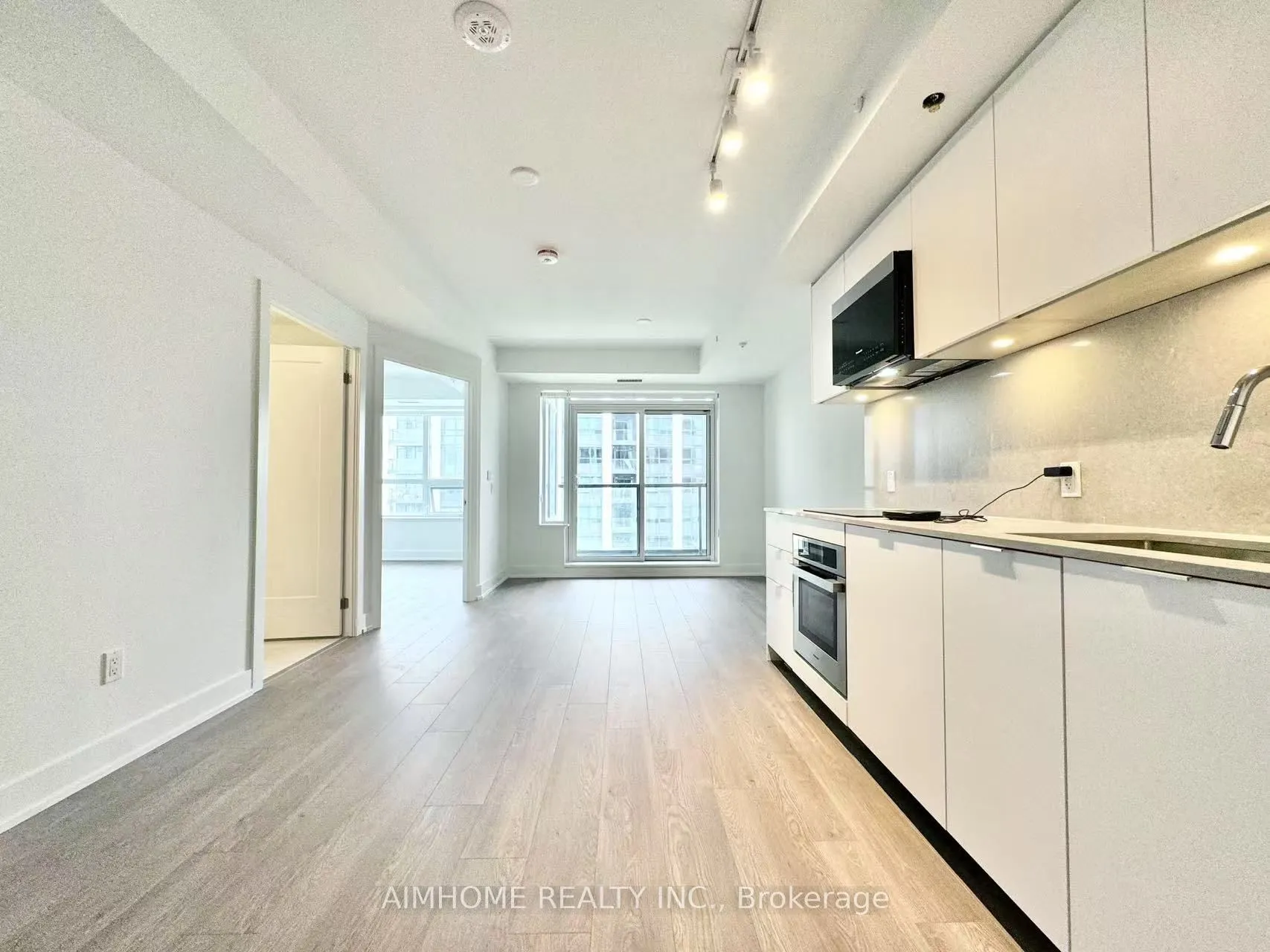 8 Cedarland Drive, #1711