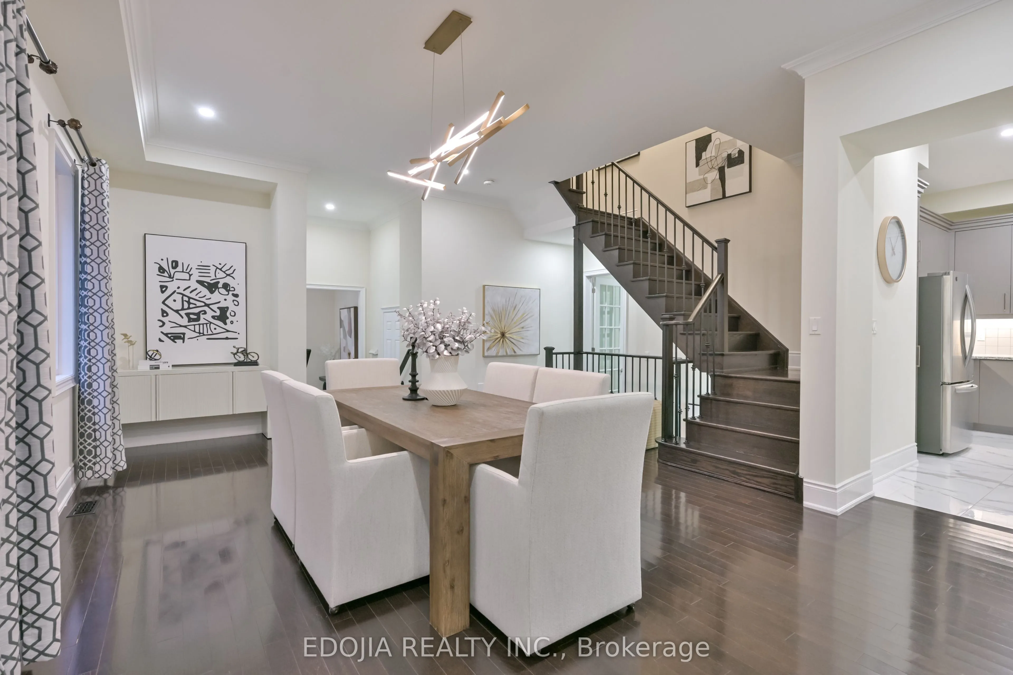 11 Alex Black Street