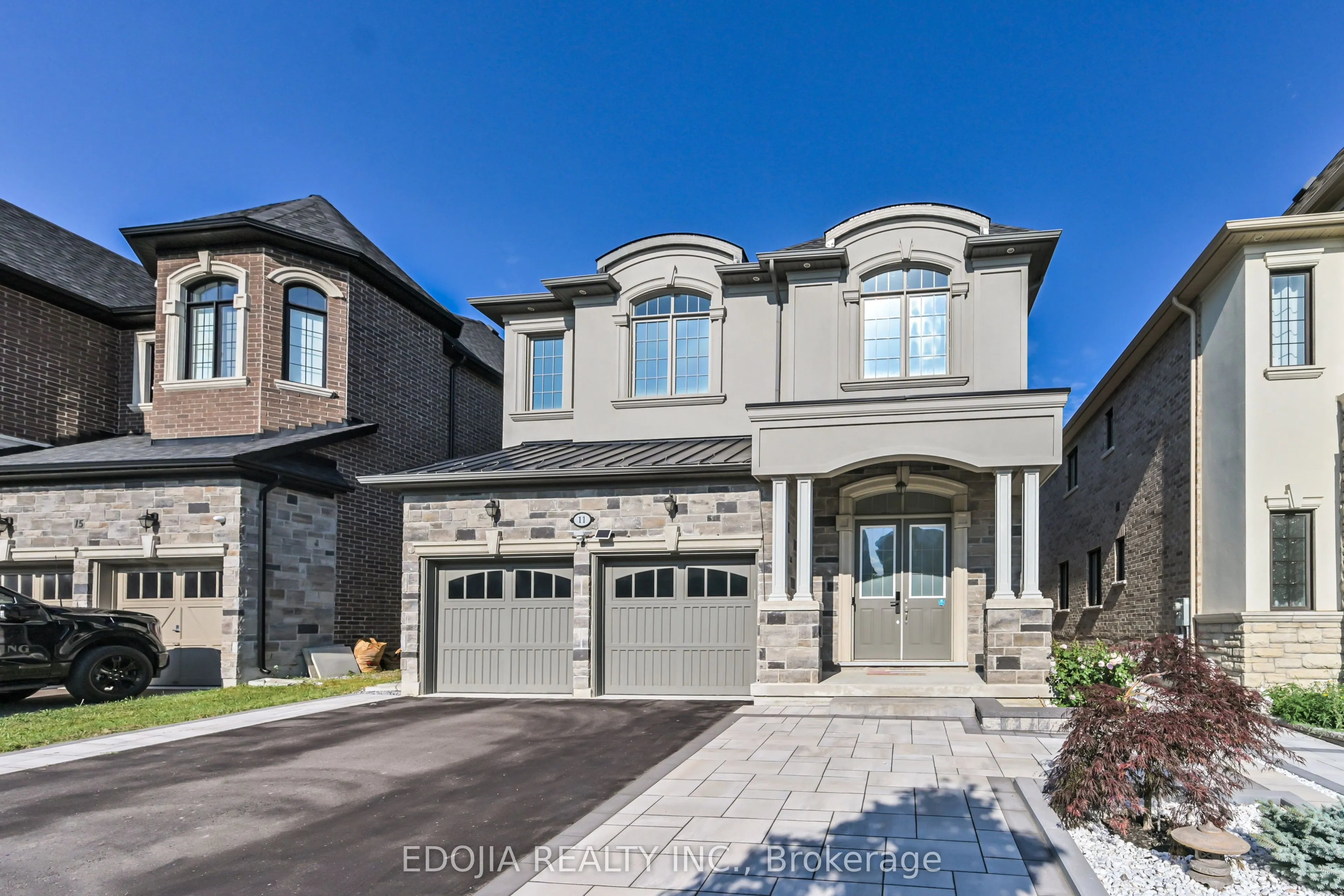 11 Alex Black Street