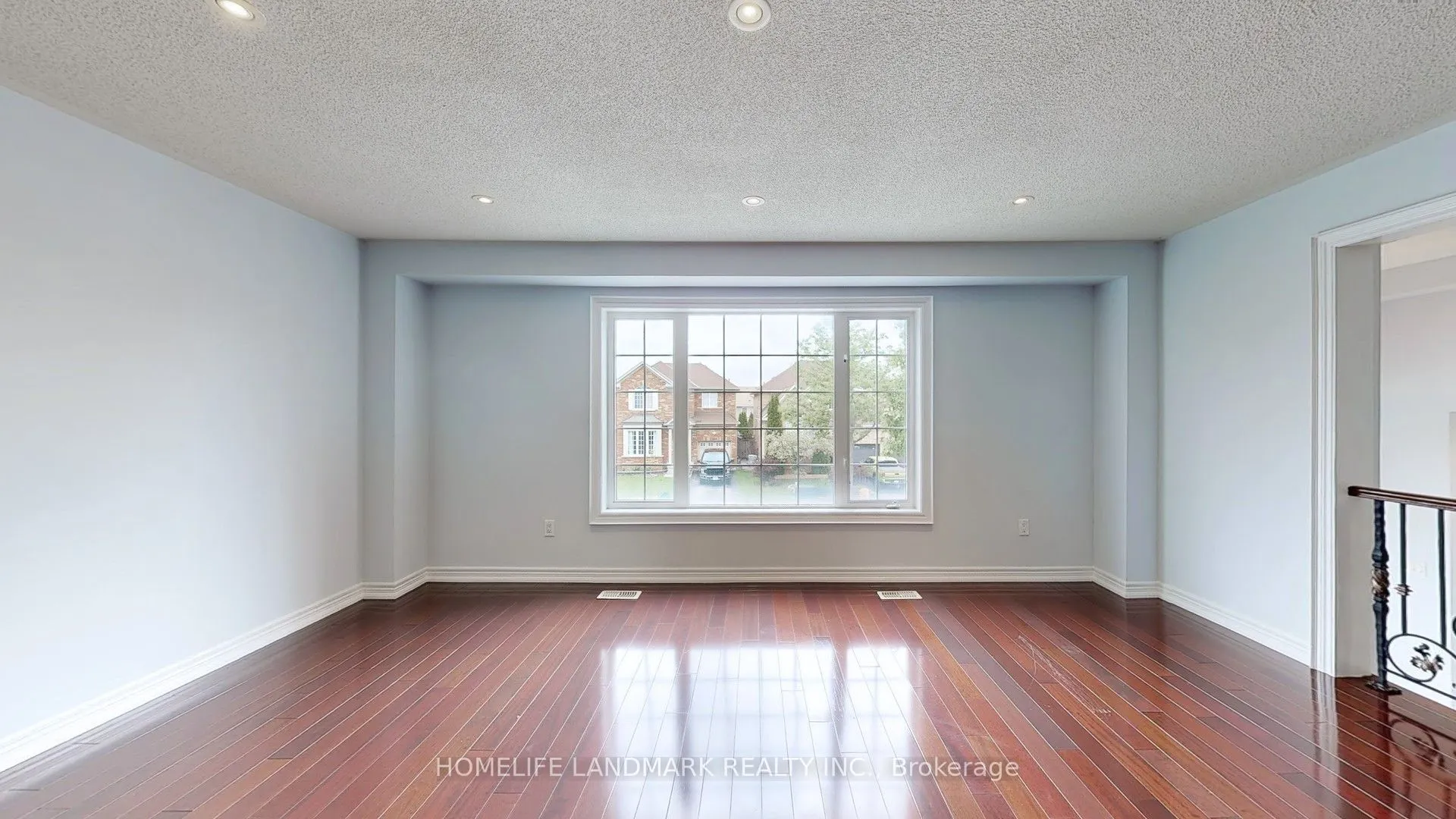 183 Alfred Smith Way