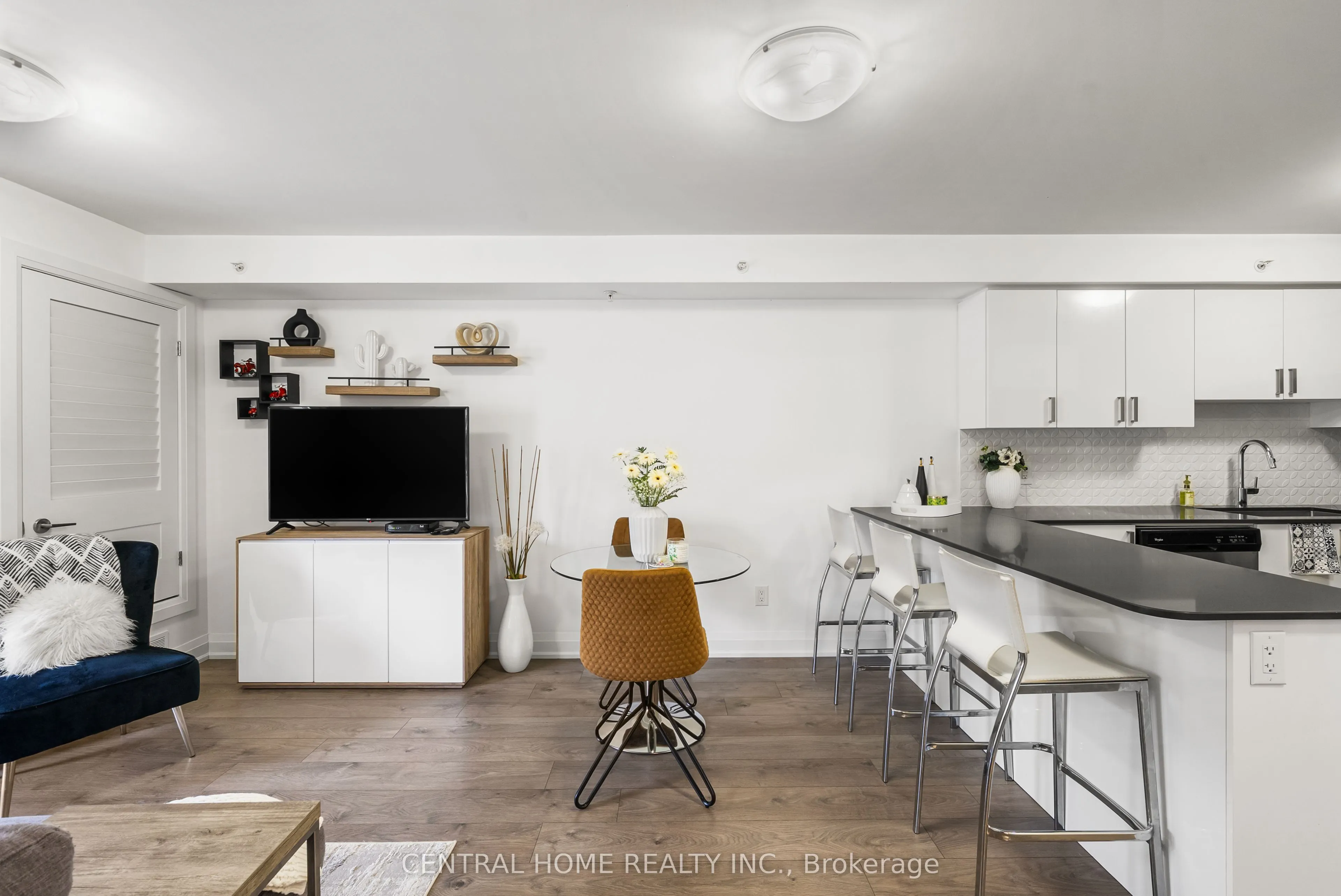 481 Rupert Avenue, #224