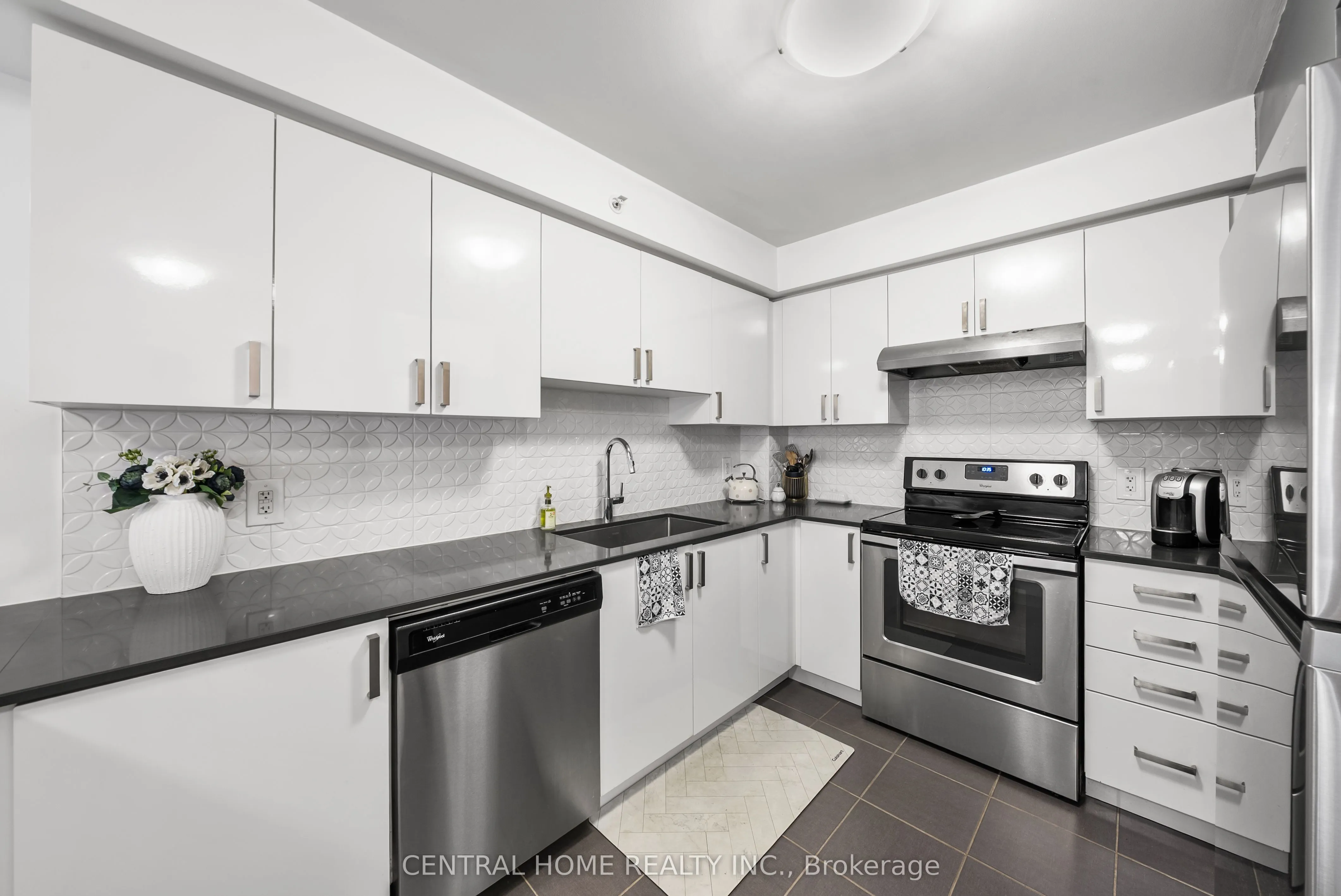 481 Rupert Avenue, #224
