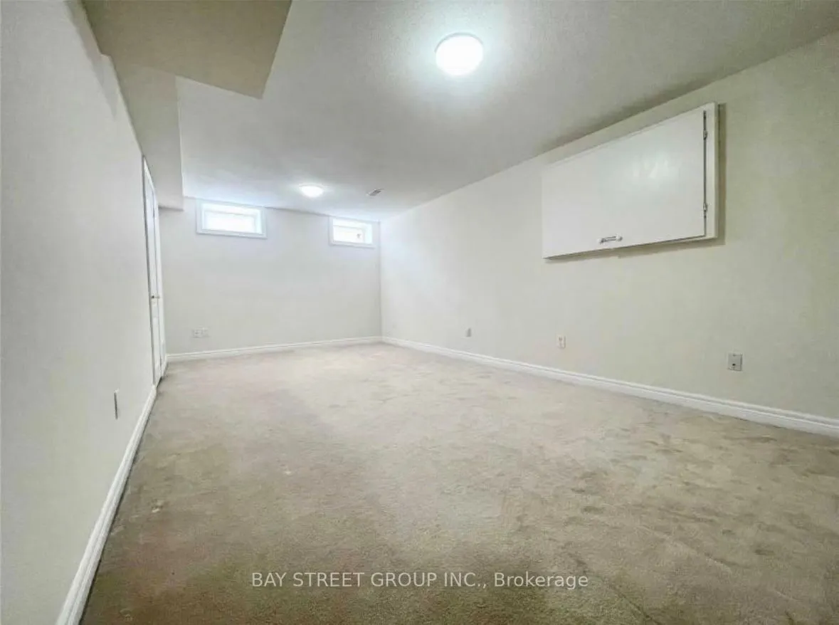 196 Kirkvalley Crescent