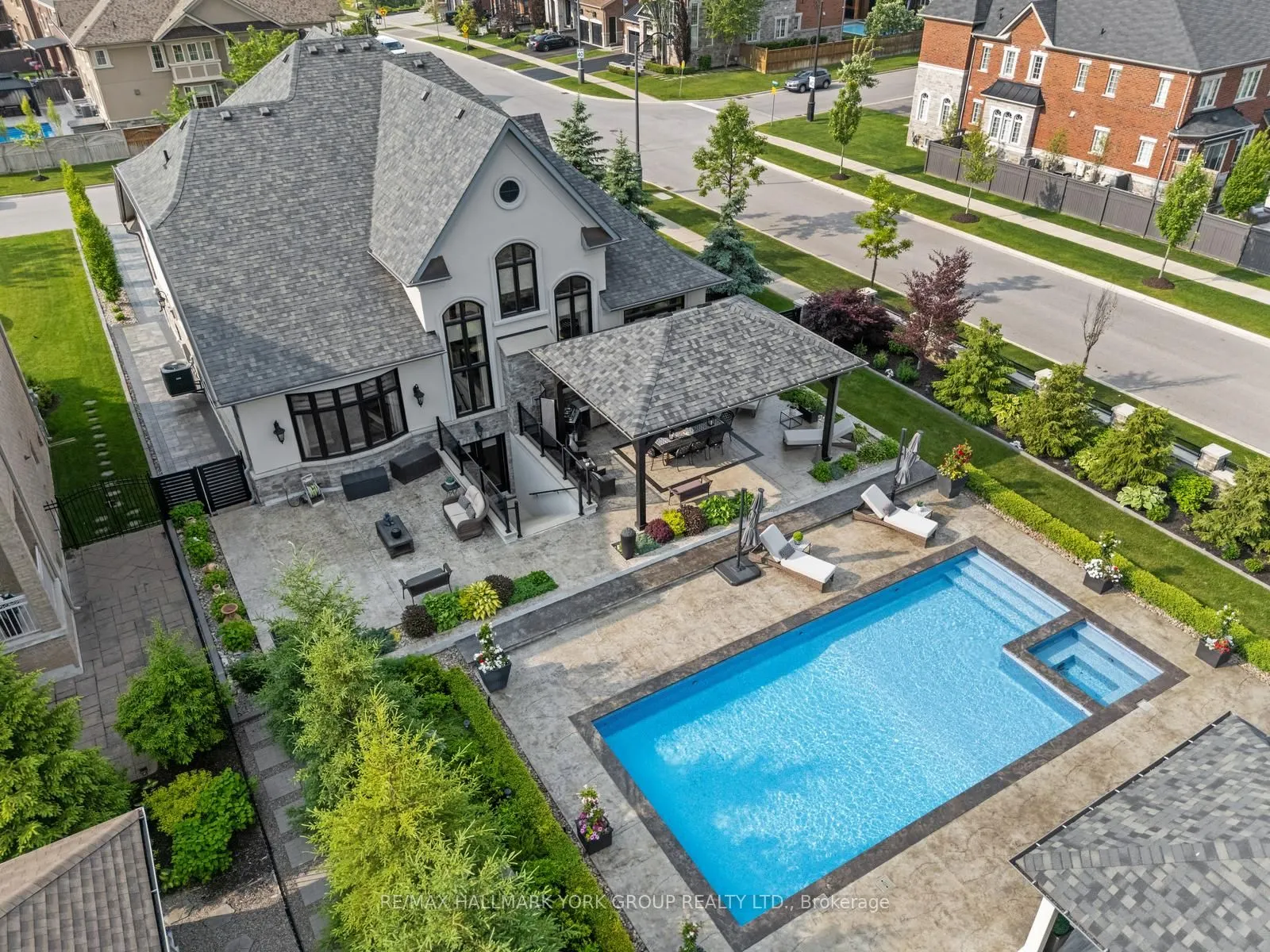 2 Tidnish Court