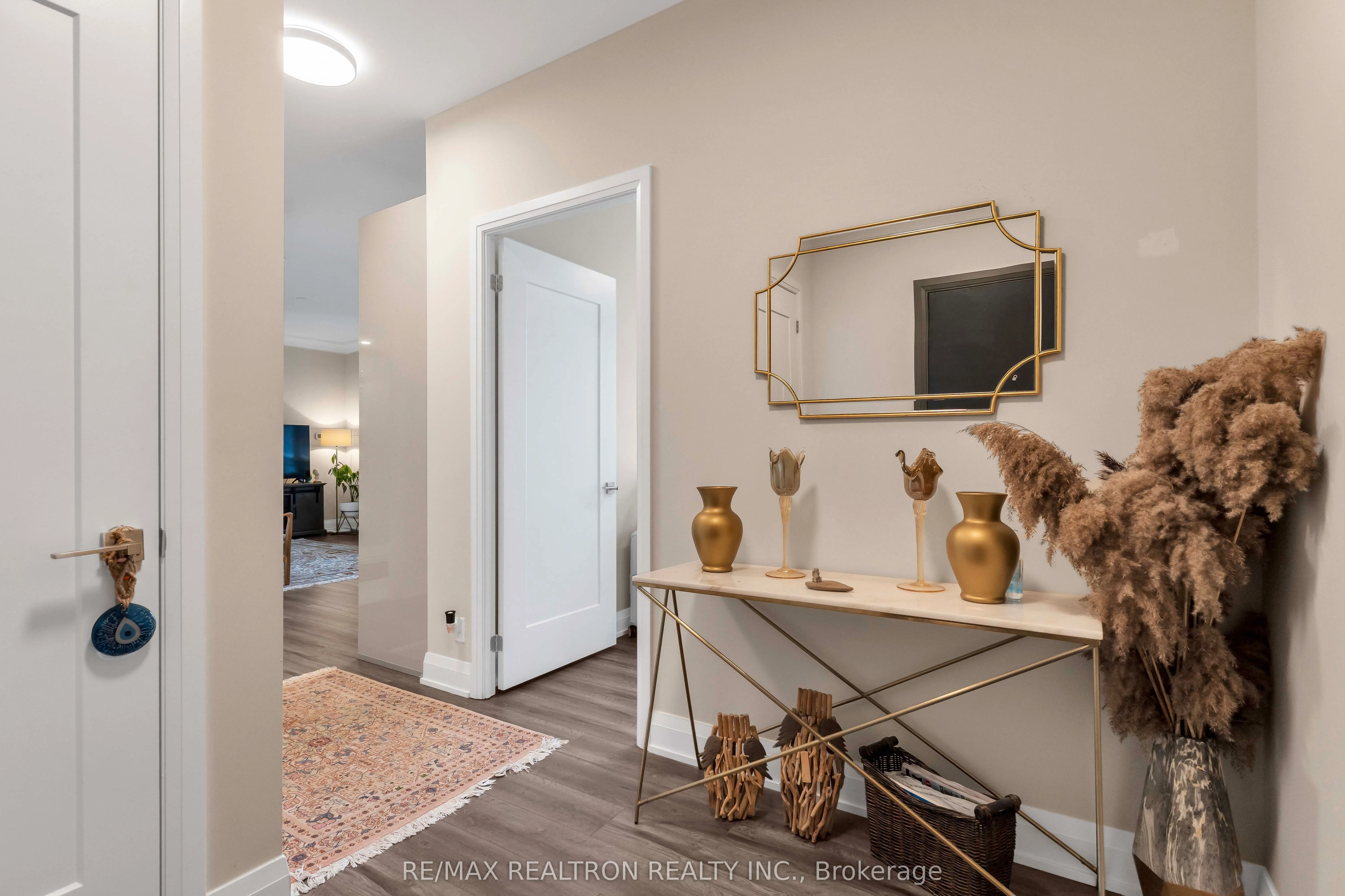 18 water walk Drive, #3903