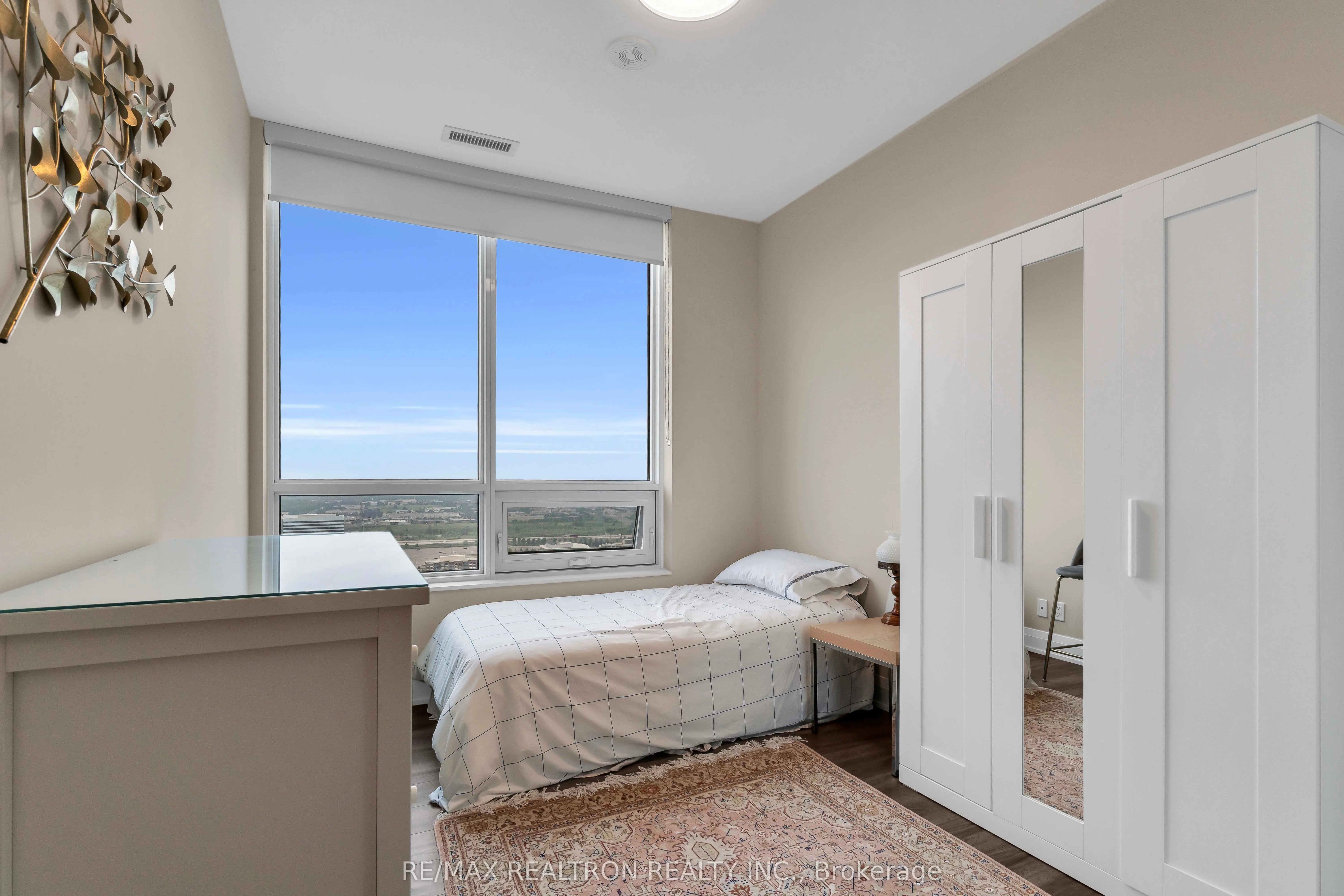 18 water walk Drive, #3903