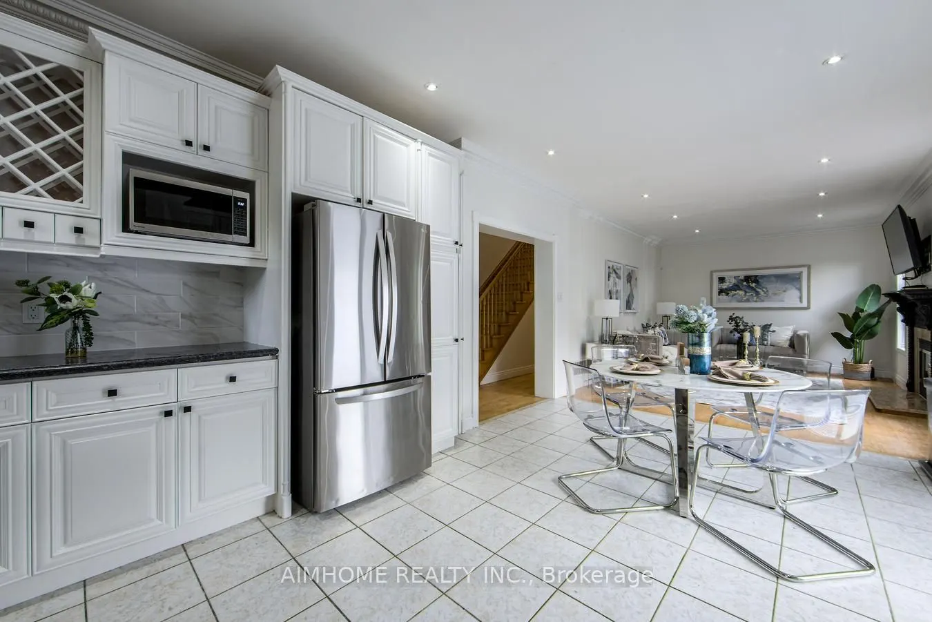 31 Courtney Crescent