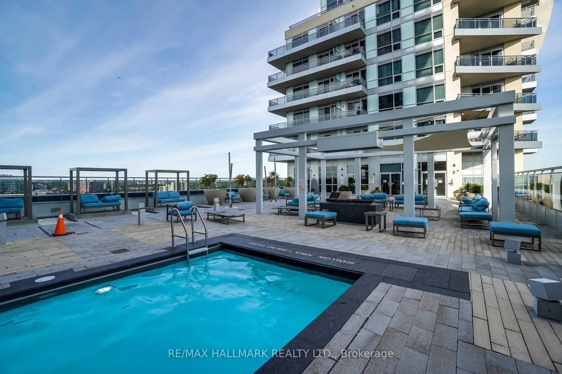 9201 Yonge Street, #706