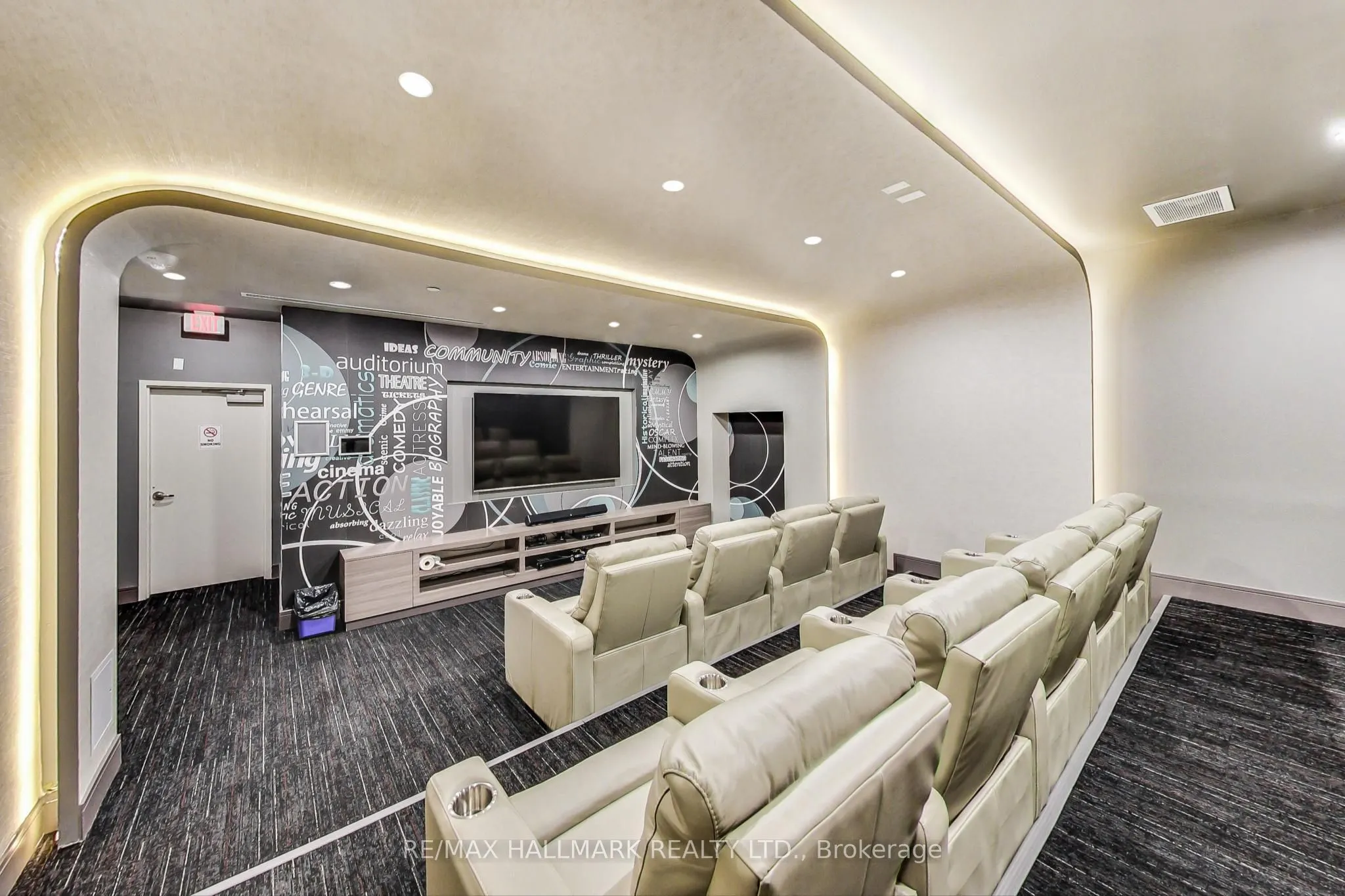 9201 Yonge Street, #706