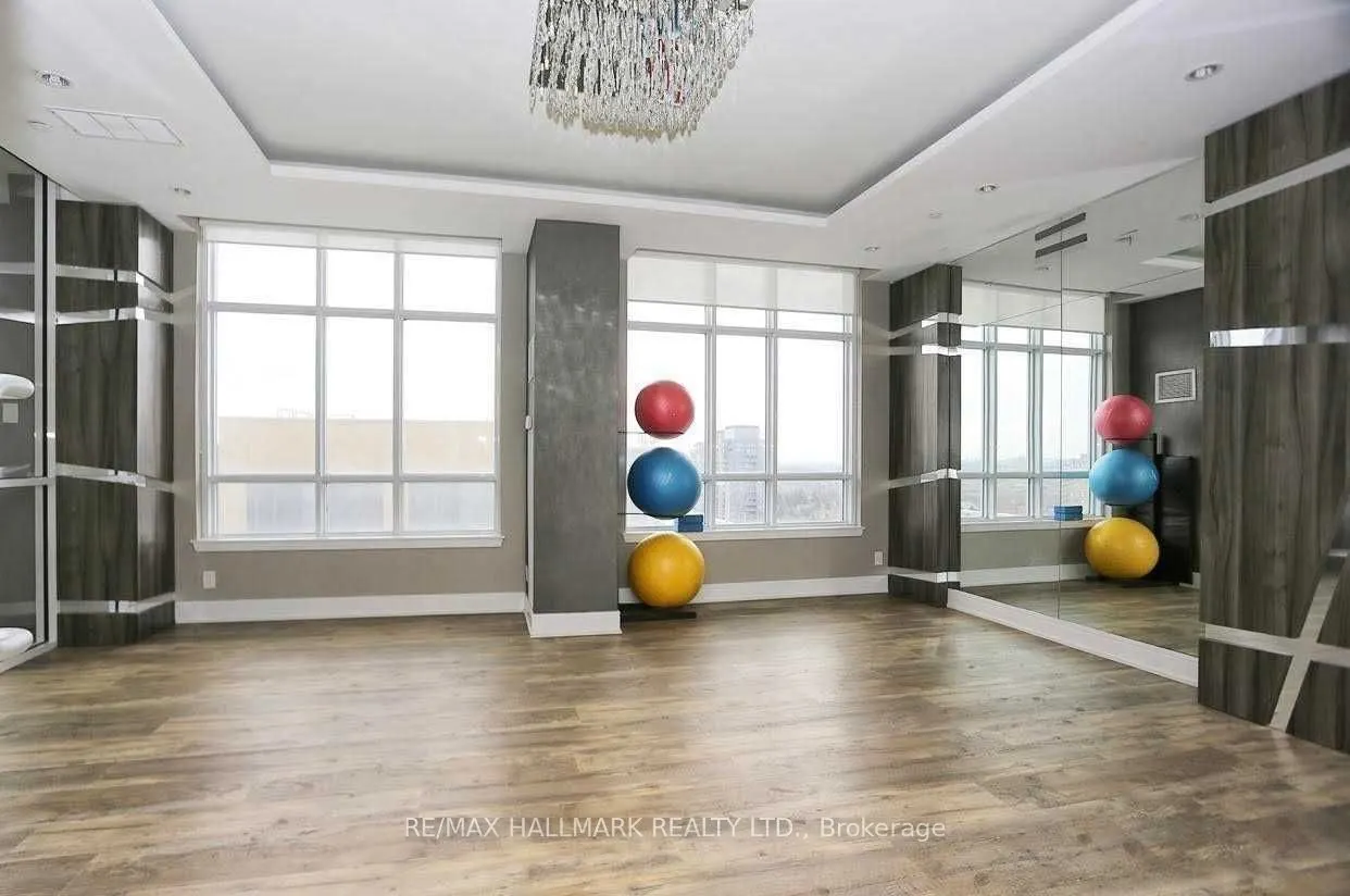9201 Yonge Street, #706