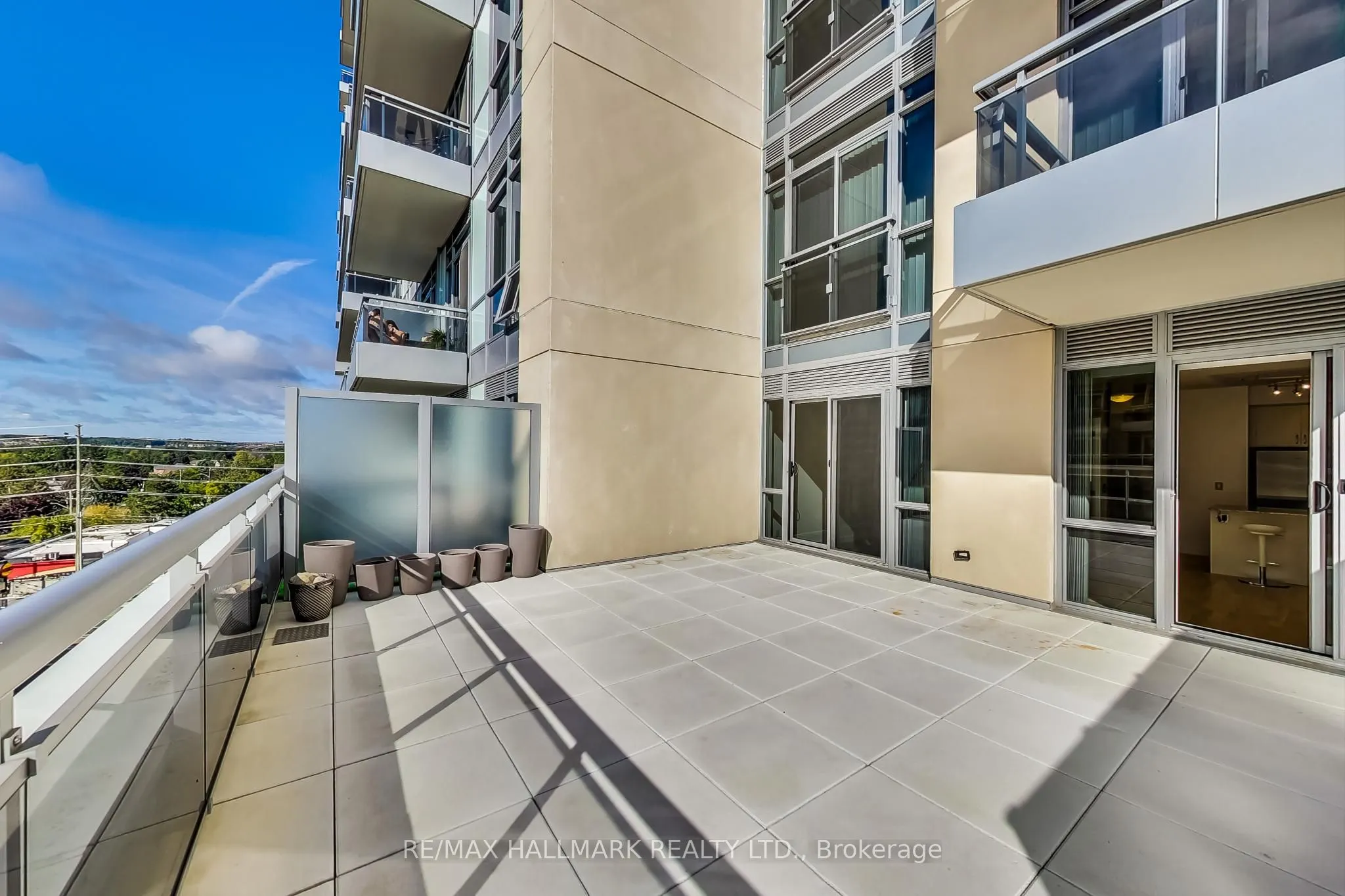 9201 Yonge Street, #706