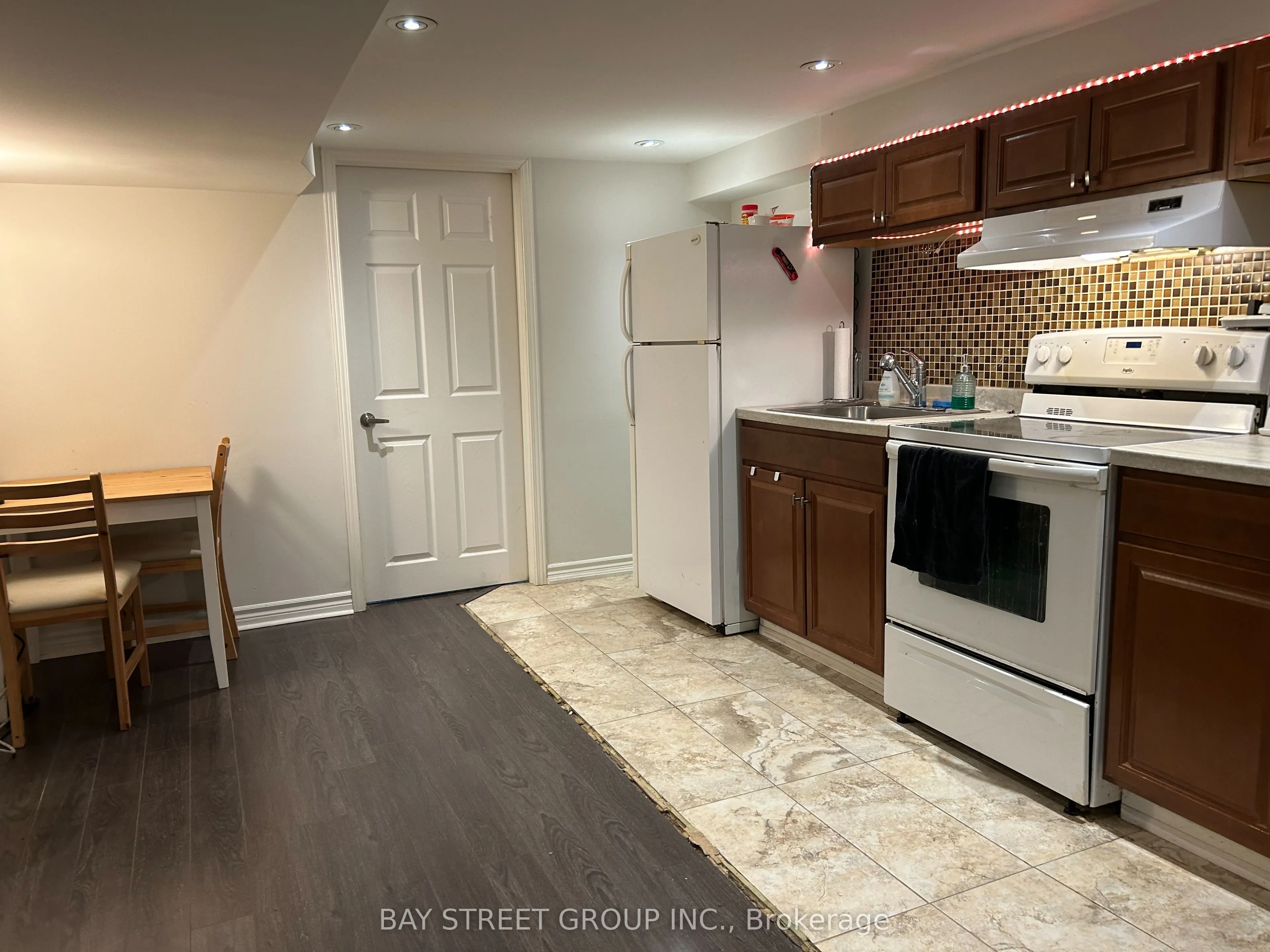 1011 Janette Street