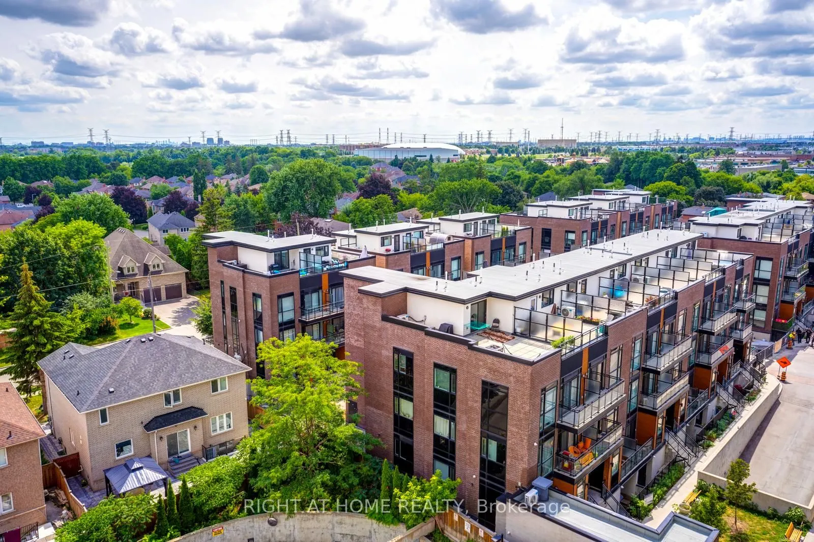 7730 Kipling Avenue, #810