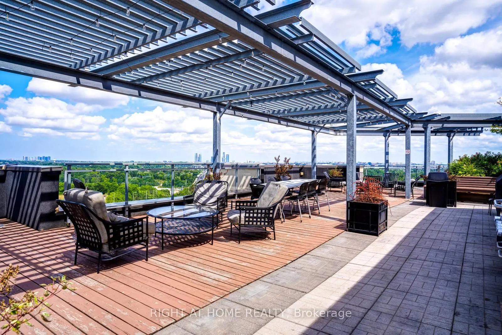 7730 Kipling Avenue, #810