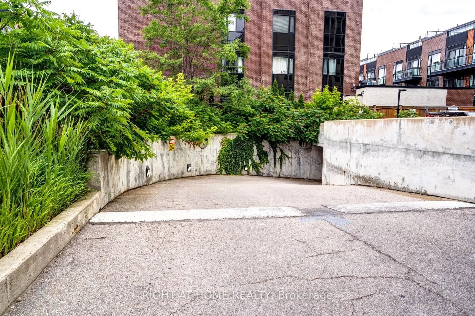 7730 Kipling Avenue, #810