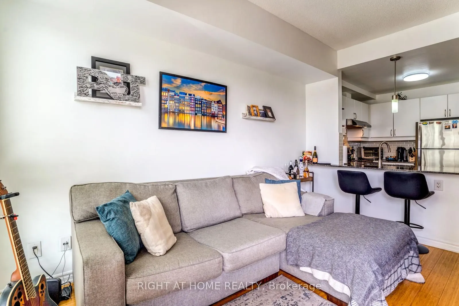 7730 Kipling Avenue, #810
