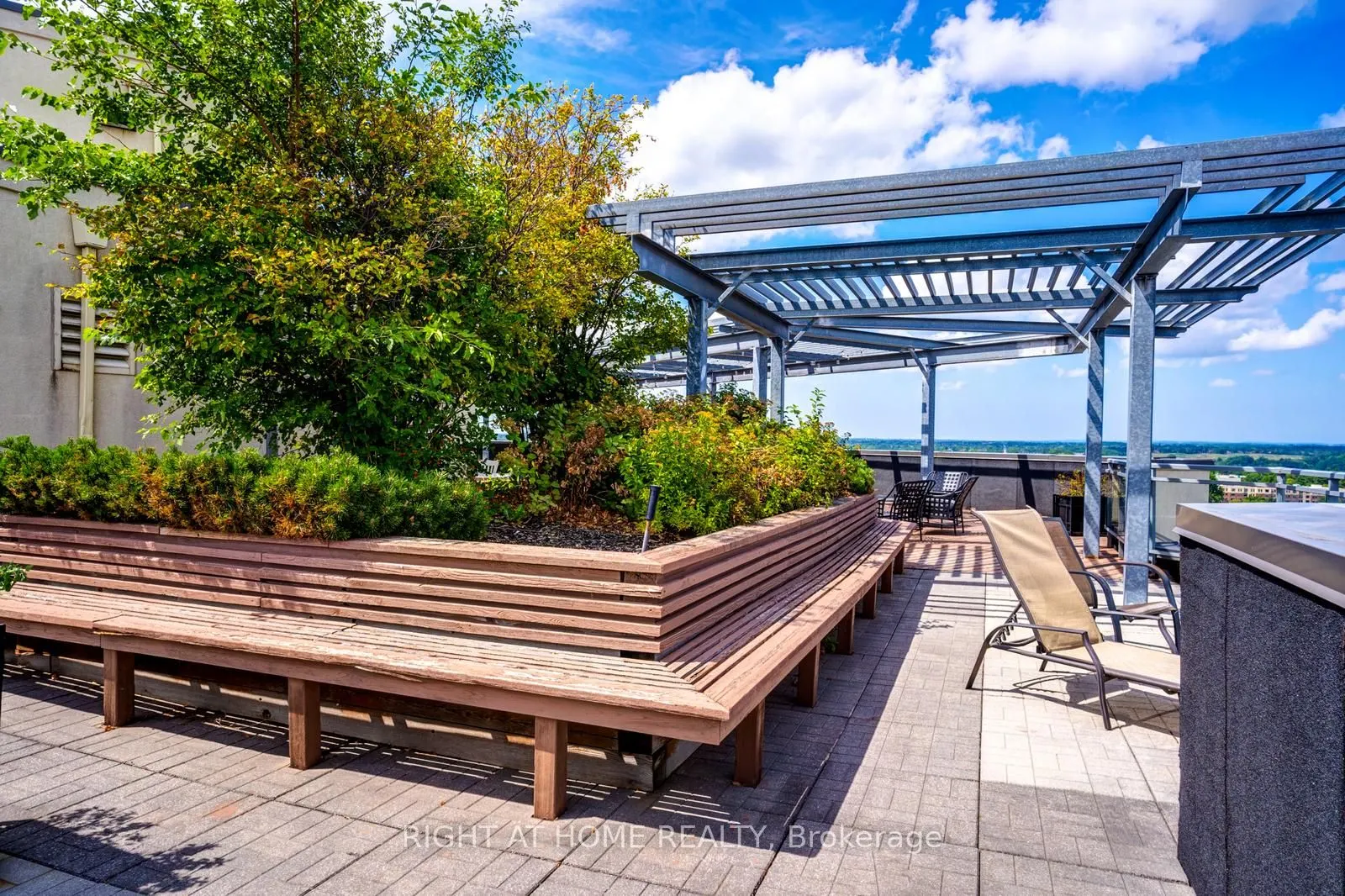 7730 Kipling Avenue, #810