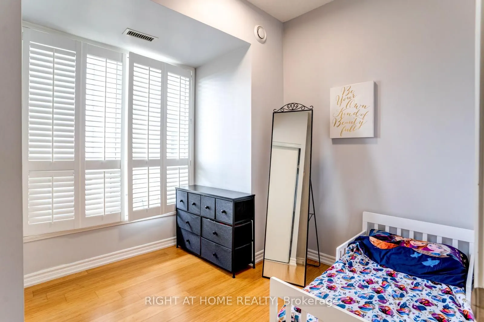 7730 Kipling Avenue, #810