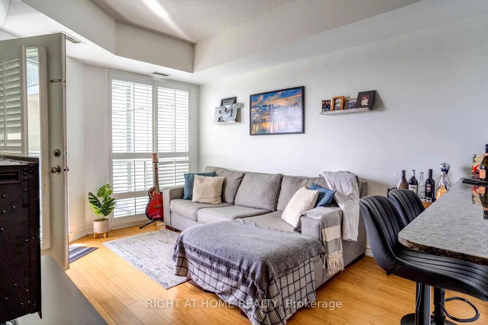 7730 Kipling Avenue, #810