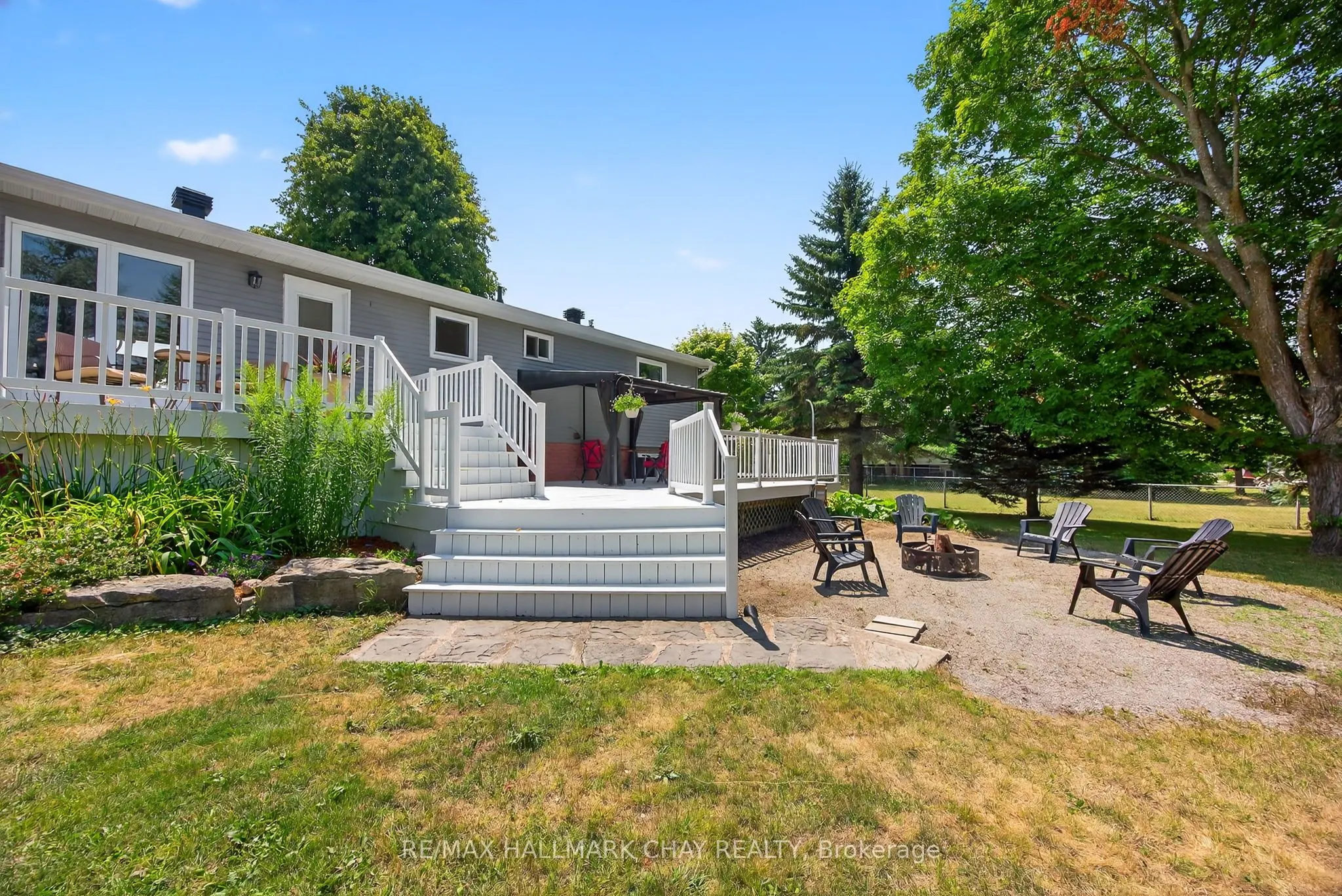 206 North Ridge Drive