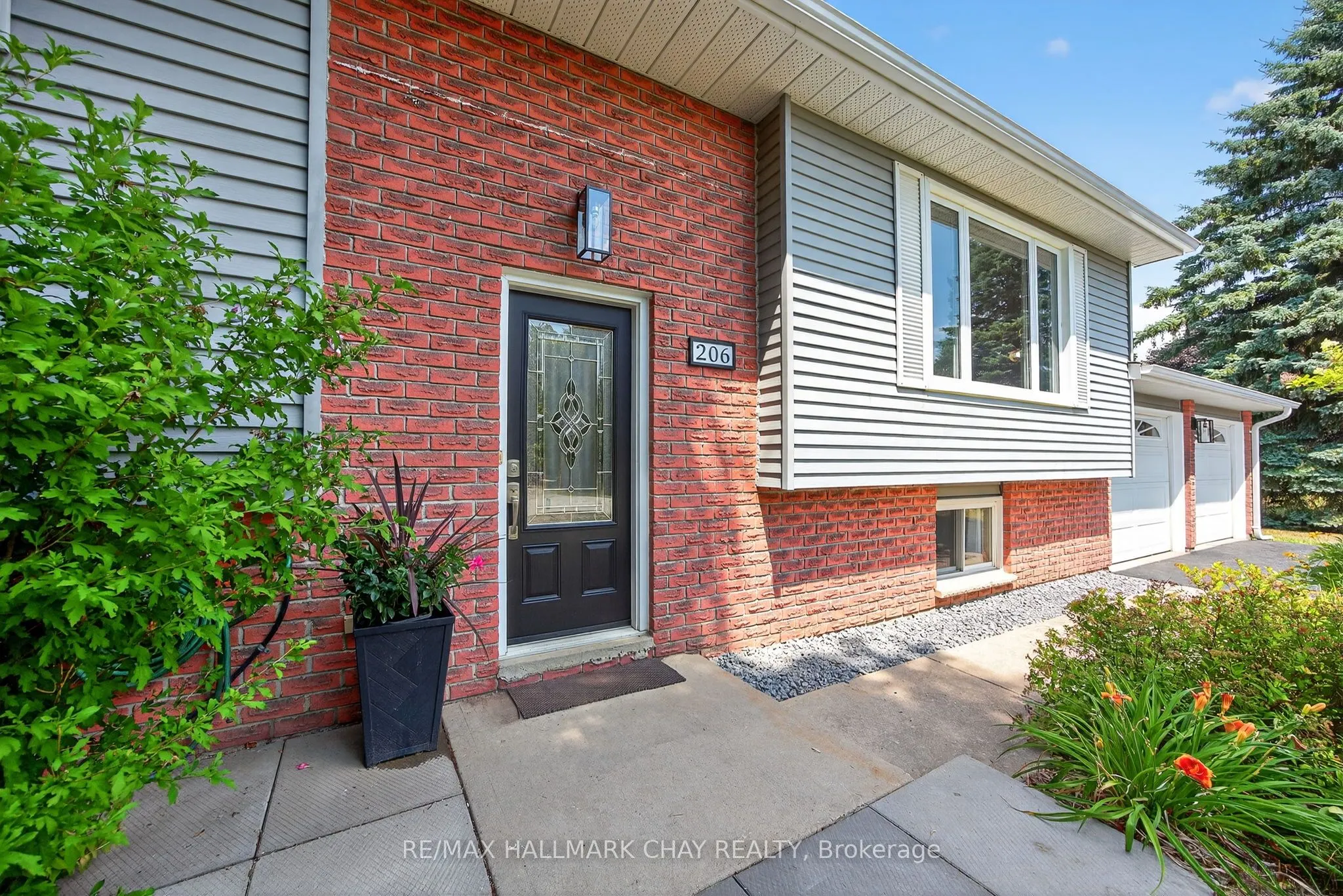 206 North Ridge Drive