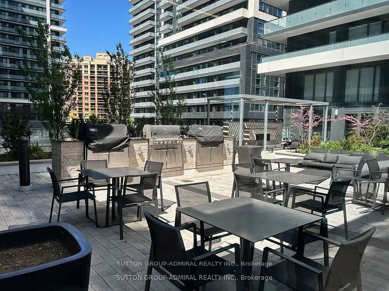 95 Oneida Crescent, #1406