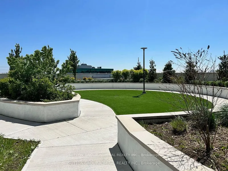 95 Oneida Crescent, #1406