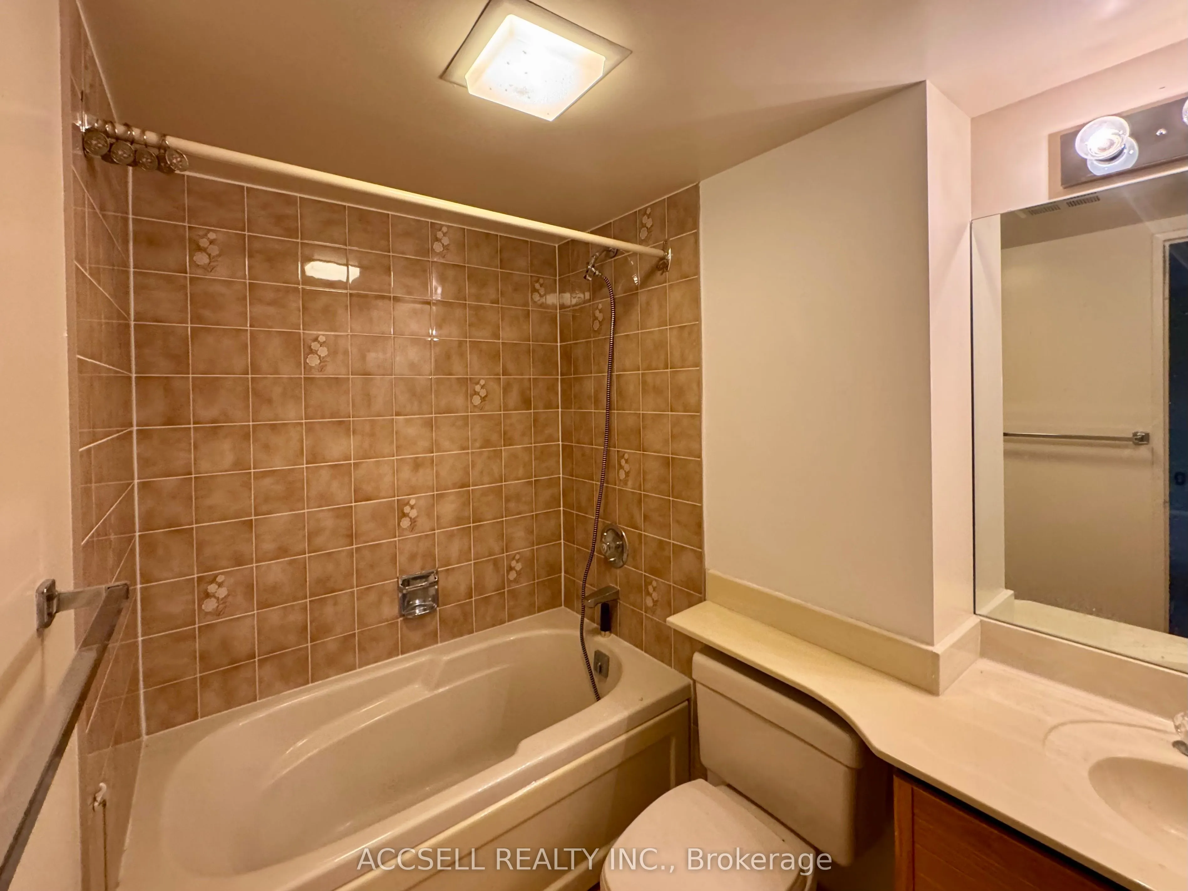 25 Austin Drive, #522