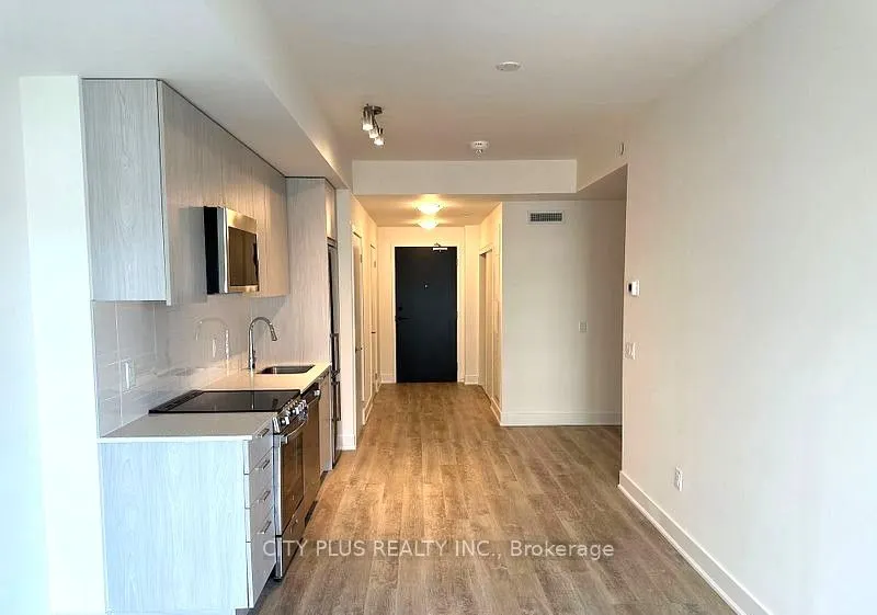 185 Deerfield Road, #601