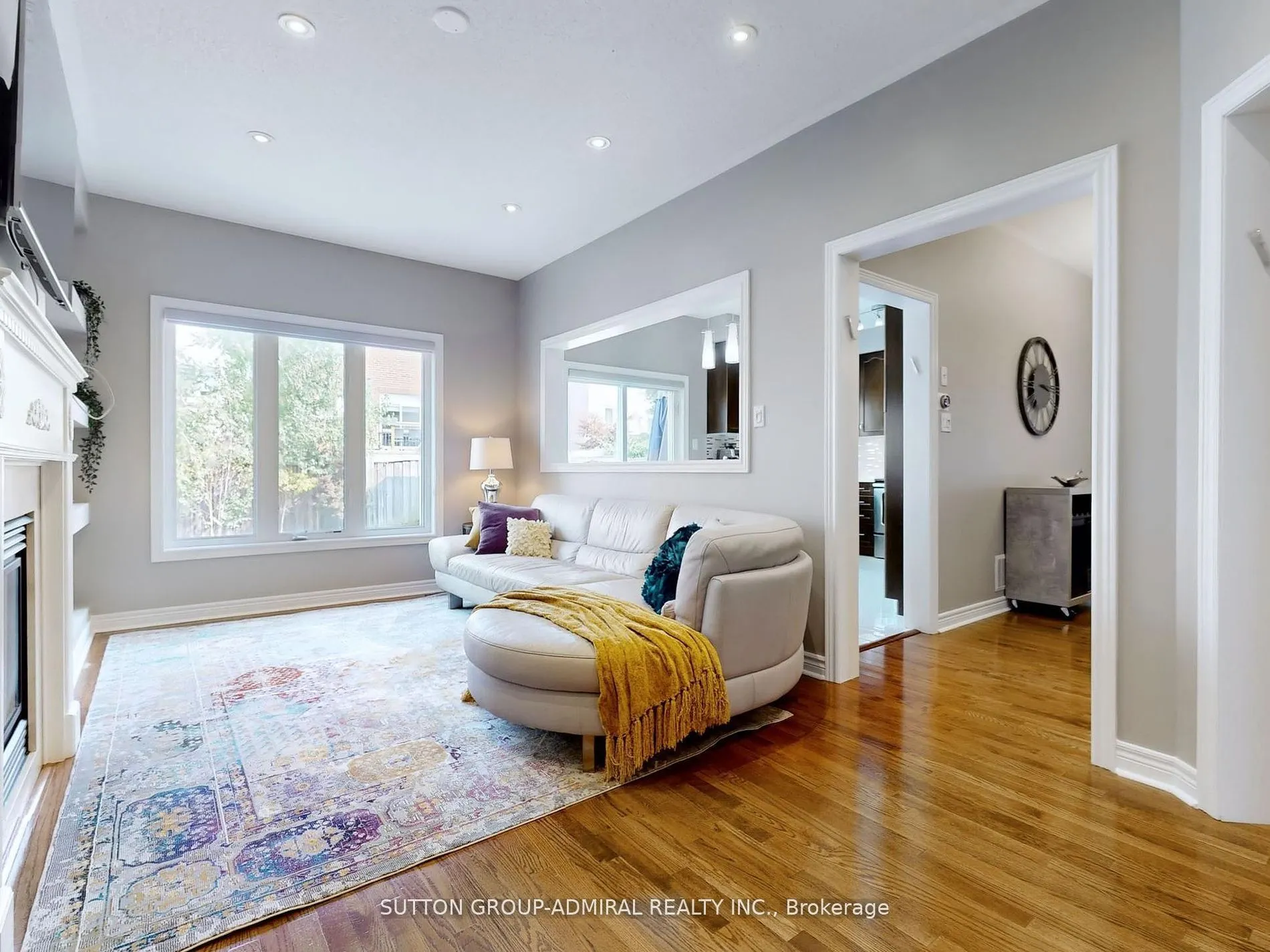 25 D'eva Drive