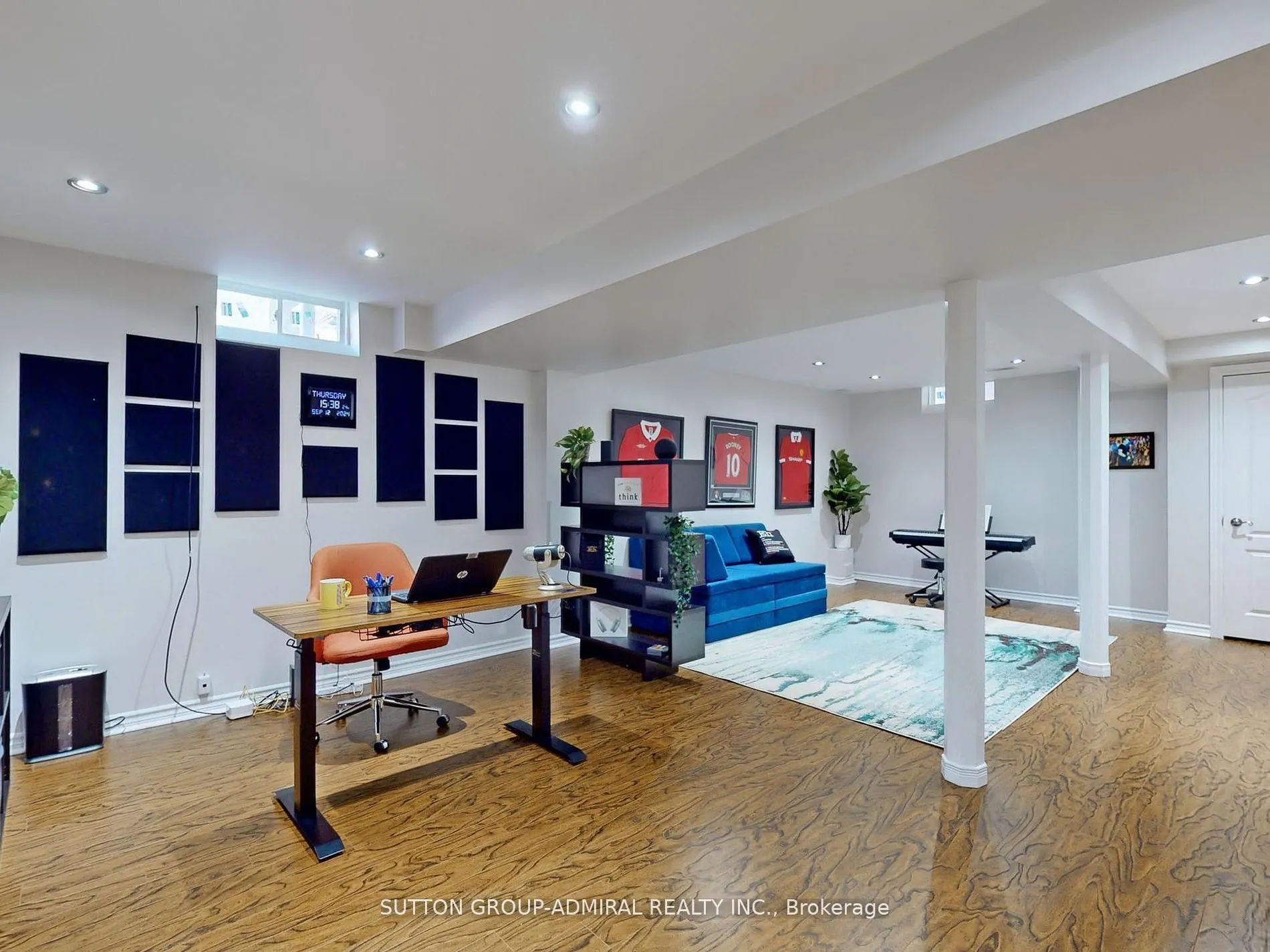 25 D'eva Drive