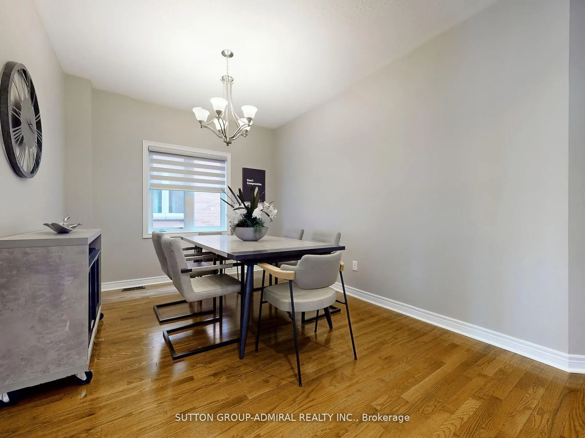 25 D'eva Drive