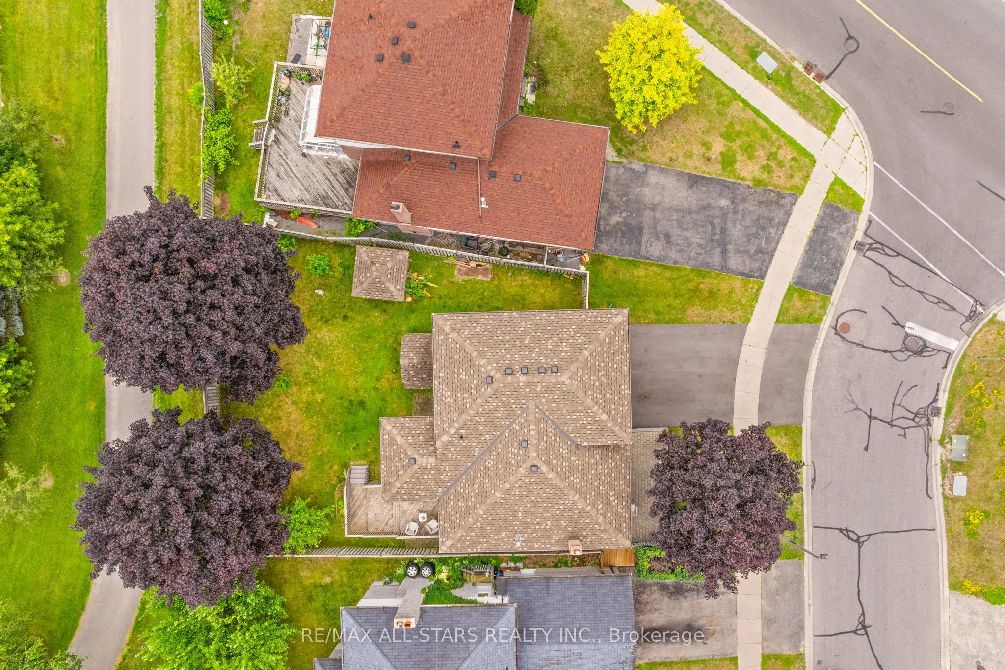 3 Fairwood Drive